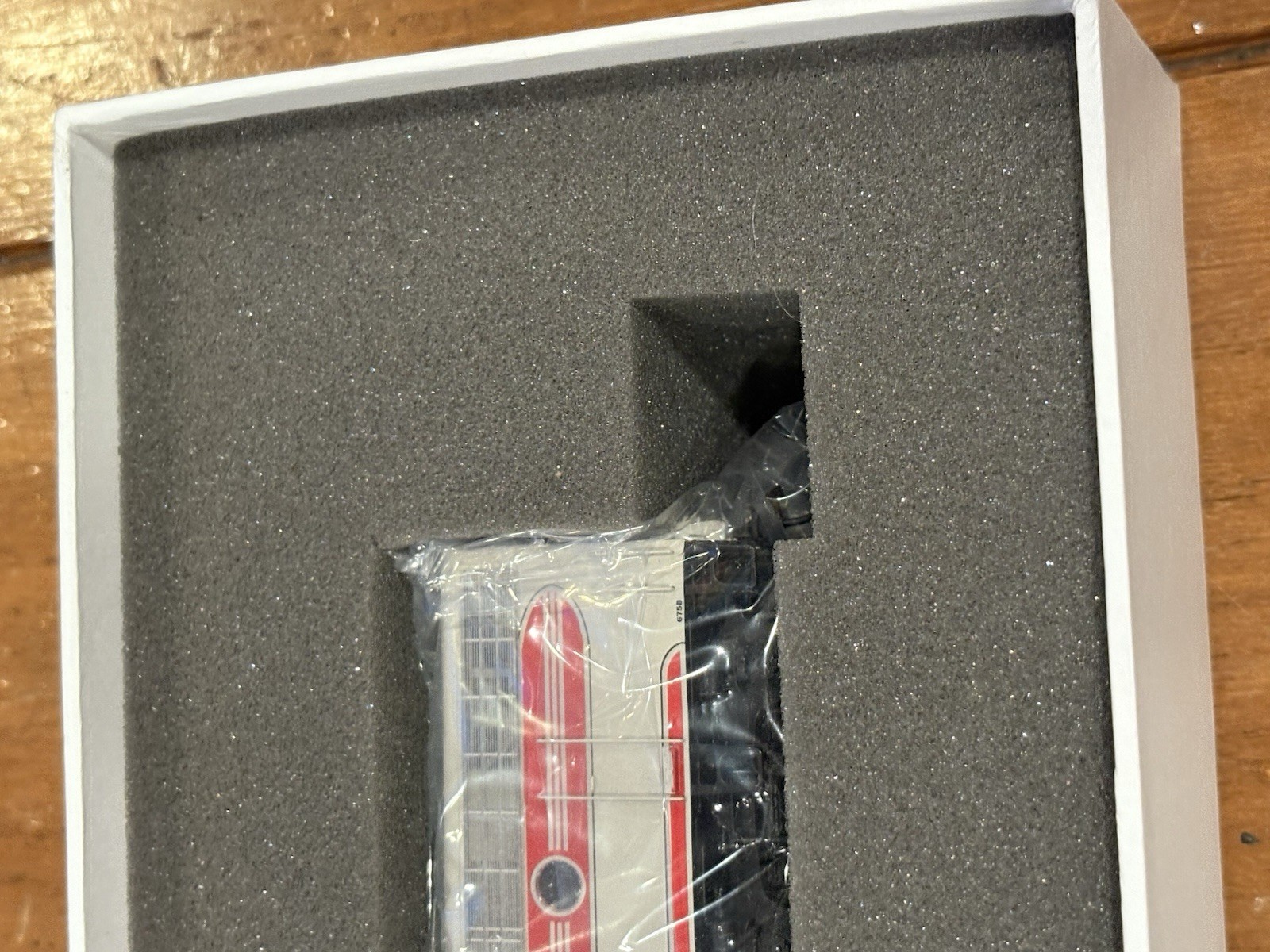 Athearn Genesis Ho Scale G1507 Rock Island Passenger F-7A/F-7B Set