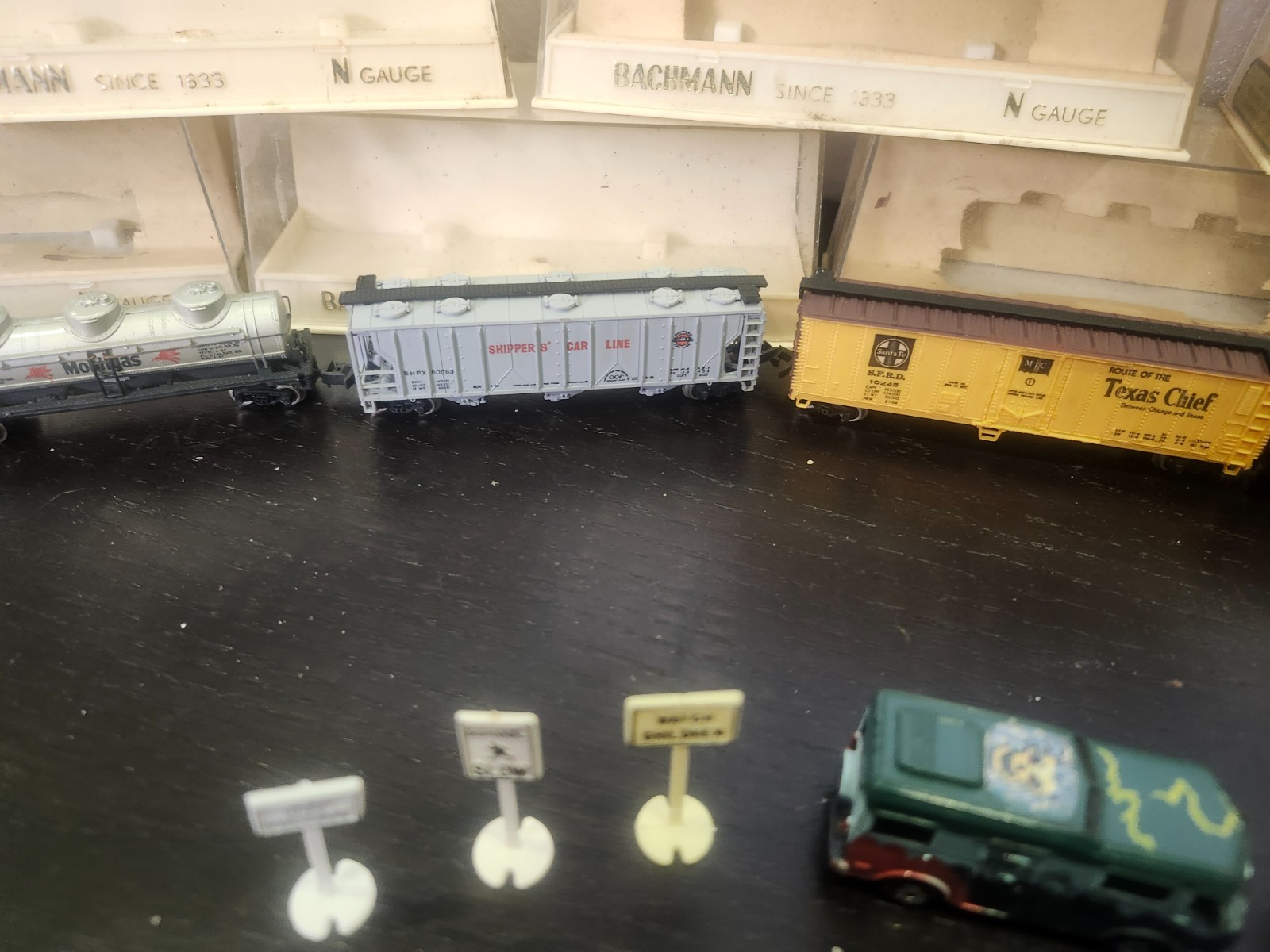 N GUAGE CLASSIC PENN A&B 8 CARTS AUTOS SIGNAGE 70 YEARS OLD READY TO RUN