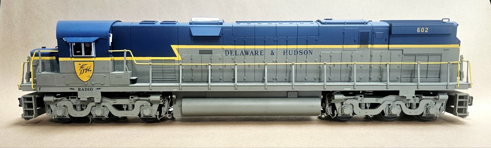 Atlas 1332-3 Delaware & Hudson #602 C-628 Diesel Locomotive O Gauge W/ TMCC
