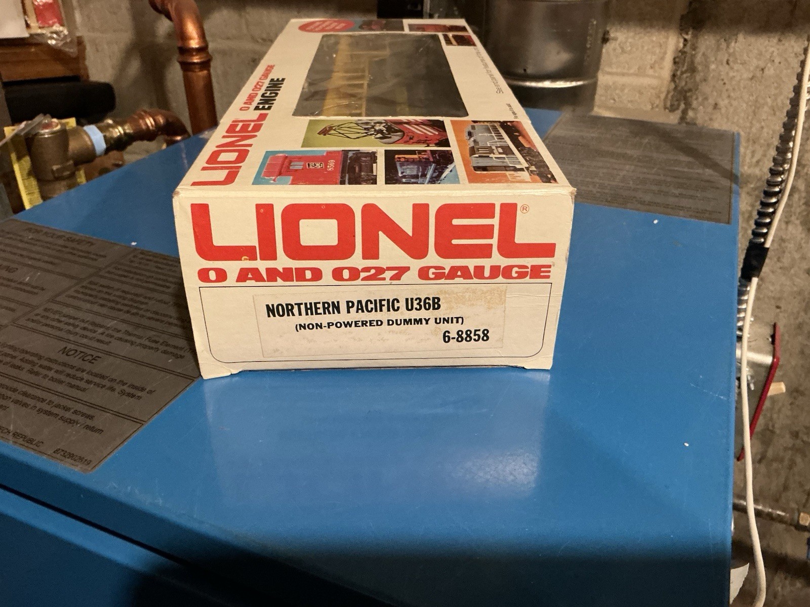 Lionel Northern Pacific AA Diesel Units Locomotive 8857 & 8858 MPC Made In USA