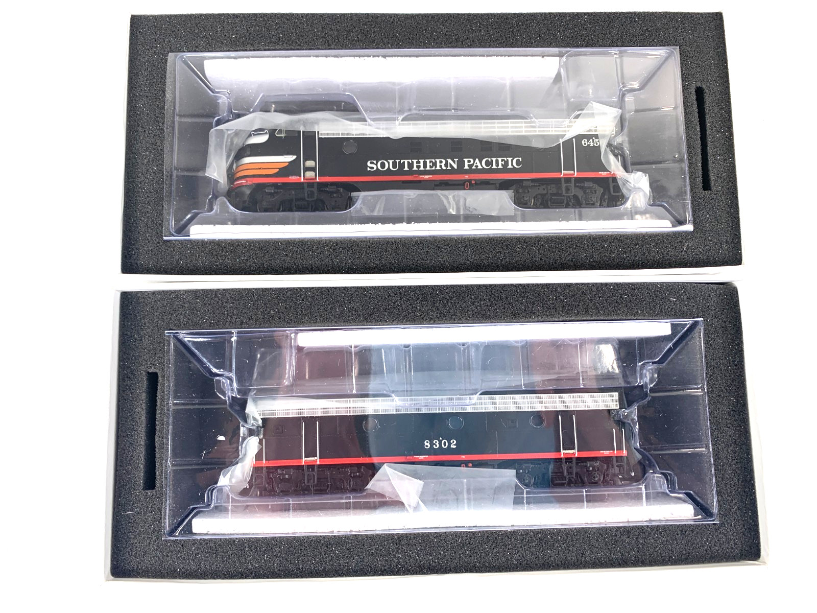 Athearn Genesis HO G22837 Southern Pacific FP7AB Passenger Diesels – DCC/ Sound