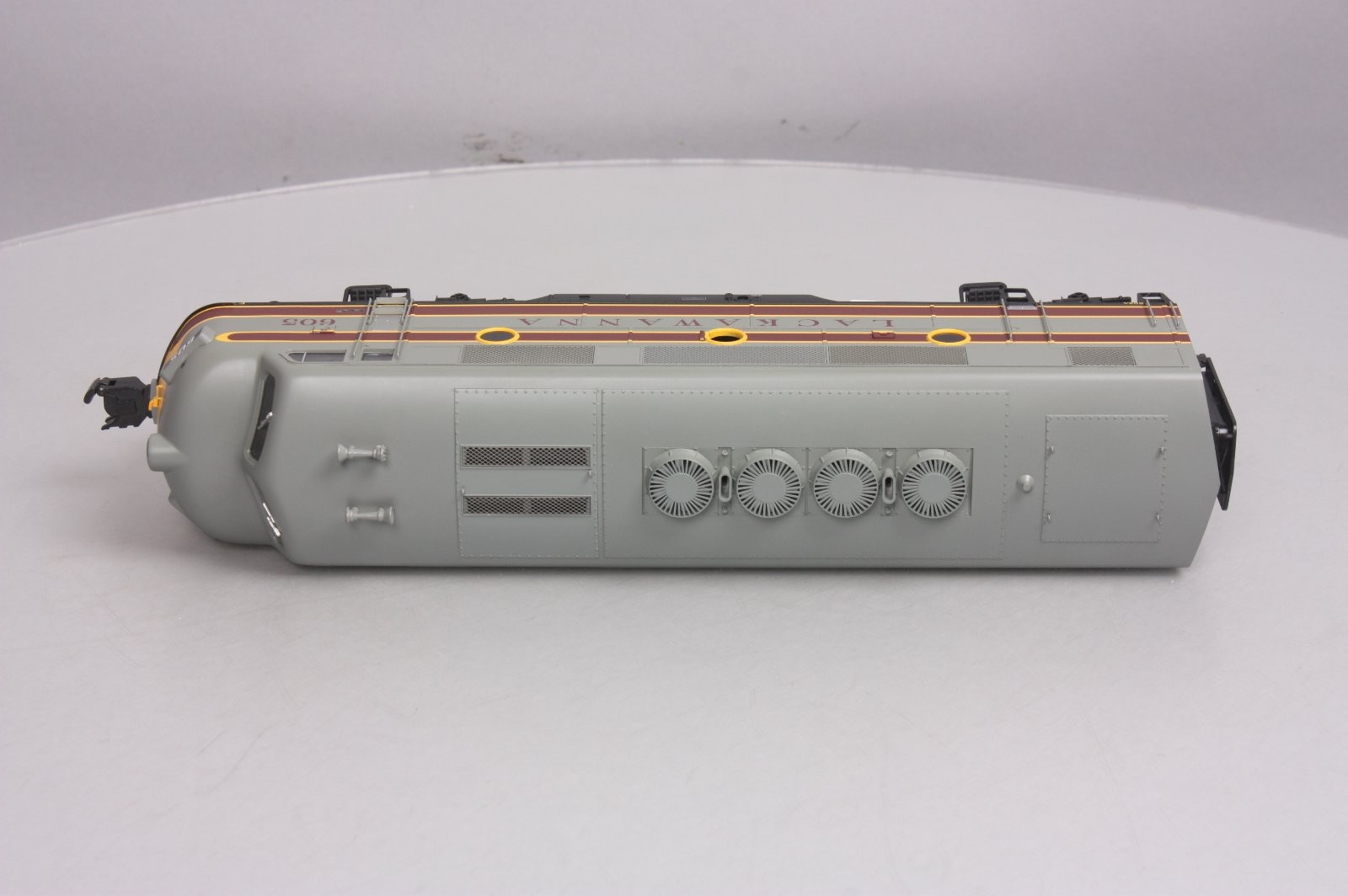 Atlas 1608-1 O Erie Lackawanna F2/F3 Diesel Locomotive w/ TMCC #605 – 3-Rail LN