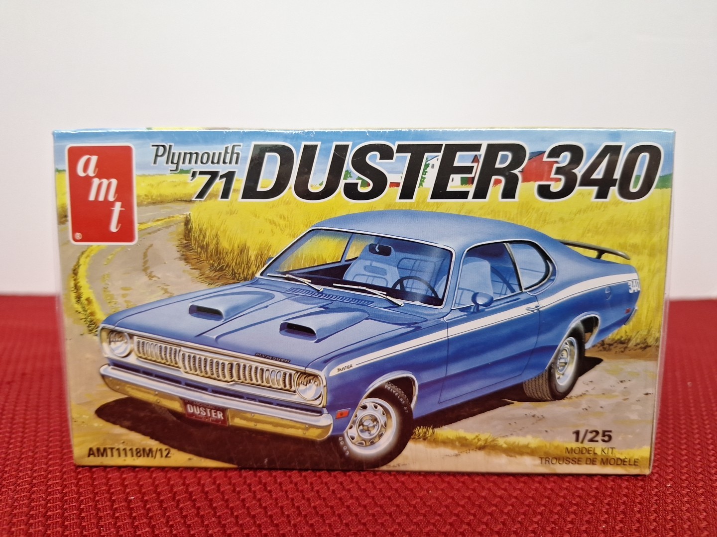 AMT 1/25 1971 Plymouth Duster 340 AMT1118 Plastics Car/Truck 1/24-1/25