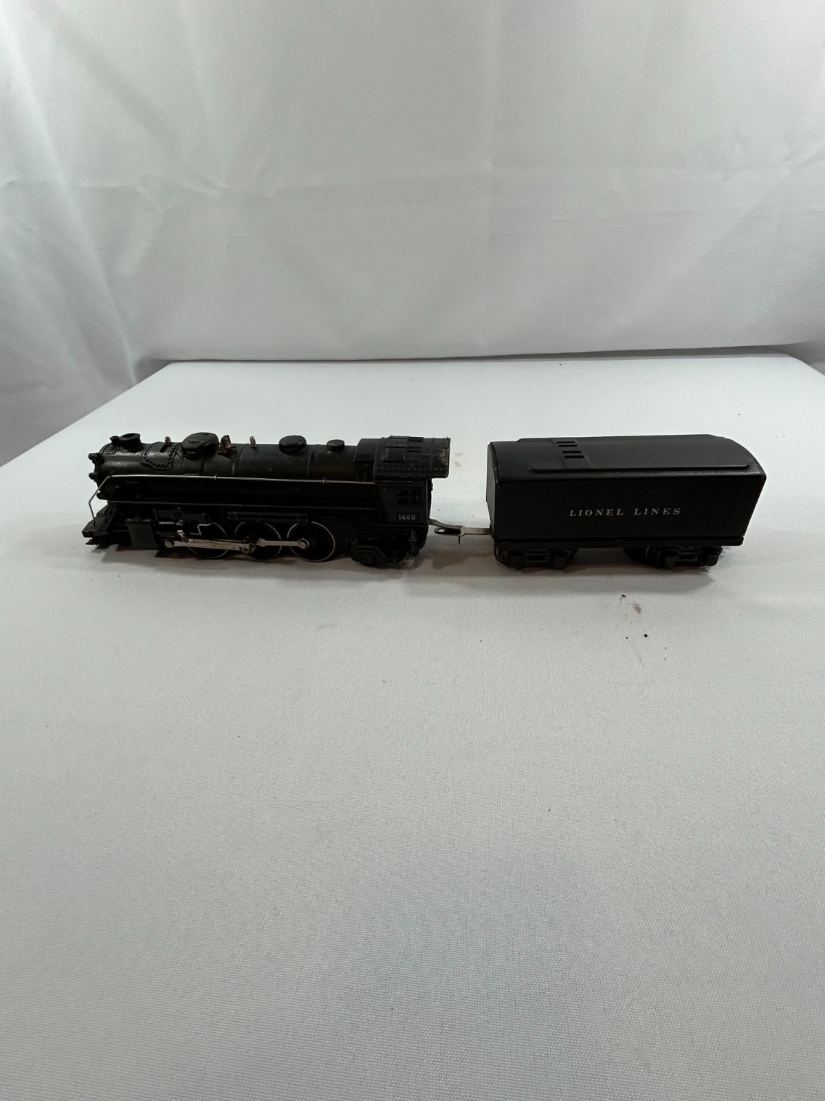 Lionel 1666 Steam Locomotive w/ 2689T Tender O-27 Postwar 1940s Tested