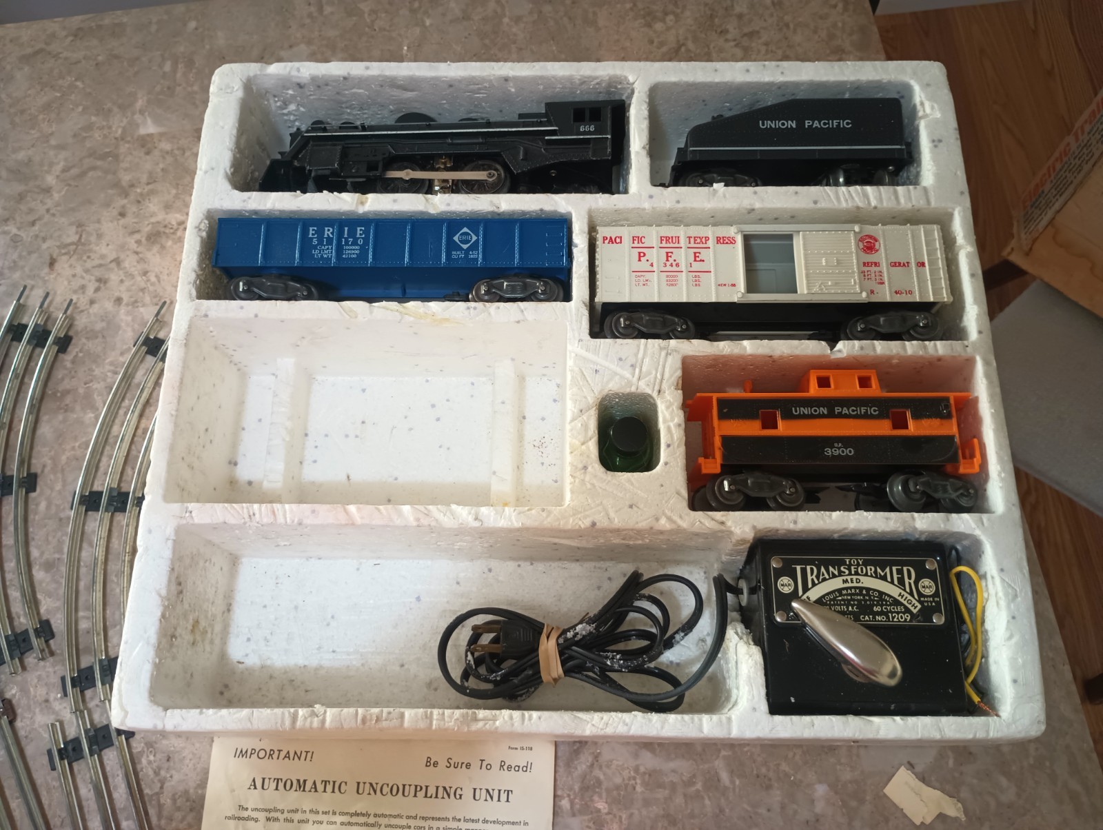 Vintage Marx 666 Steam Engine Train 52875 Set With Original Box (UNTESTED)