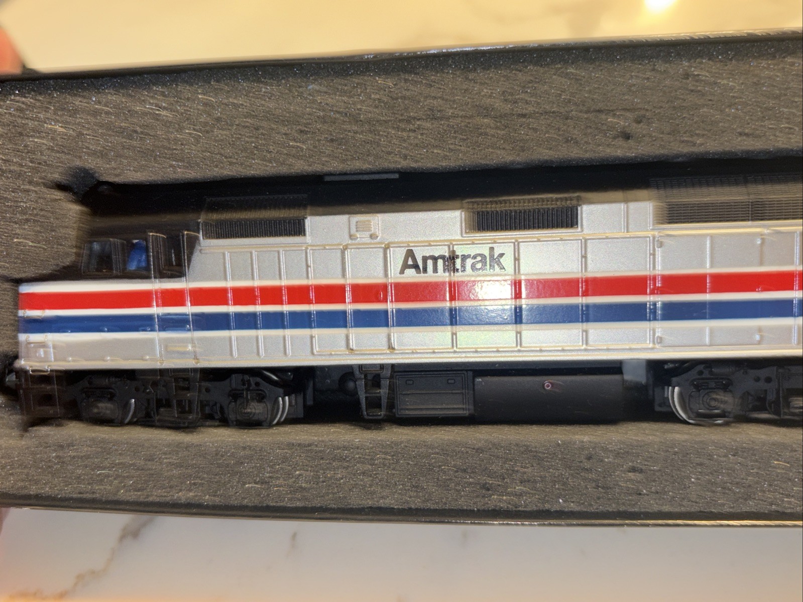 LI005 BACHMAN SPECTRUM 87017 train Ho Locomotive diesel EMD F40 PH Amtrak 227