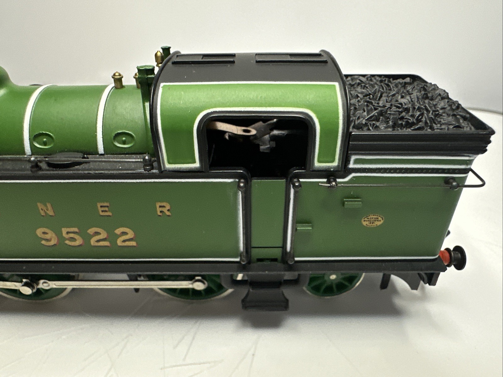 Mainline N2 Class 0-6-2T LNER 9522 Ho Scale