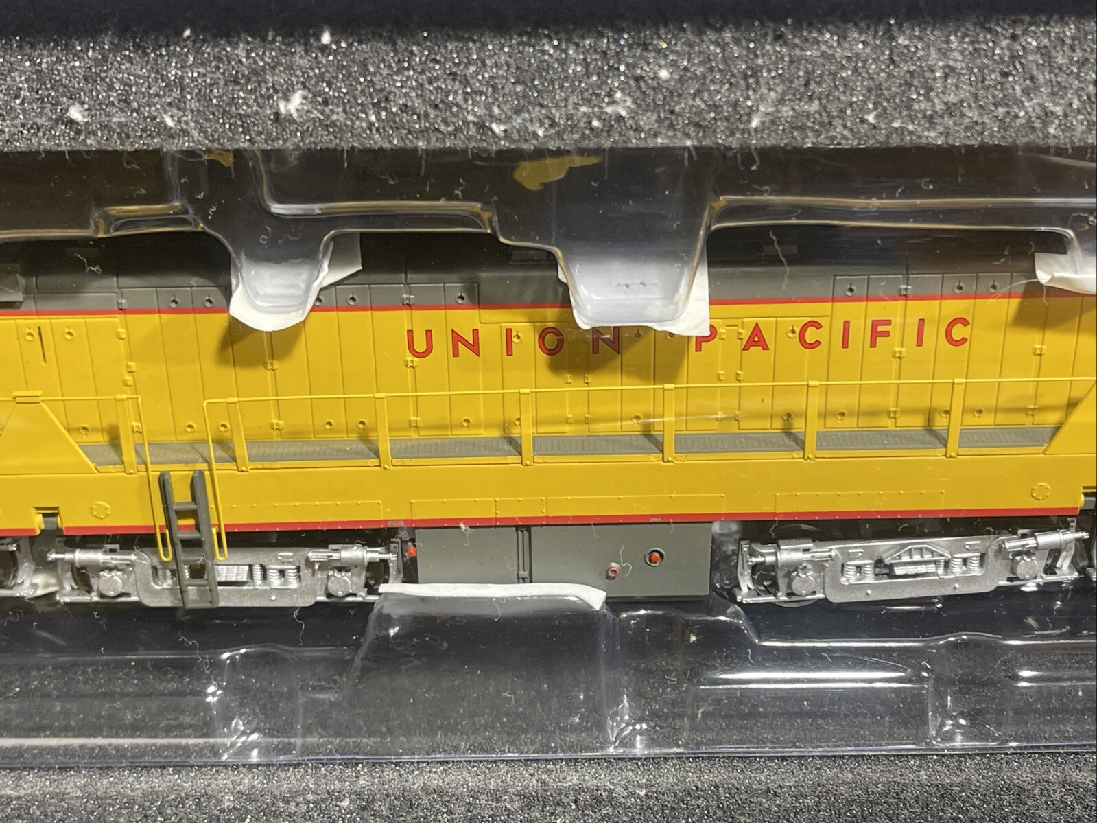 HO Scale Athearn 88675 UP Union Pacific U50 Diesel Locomotive #45