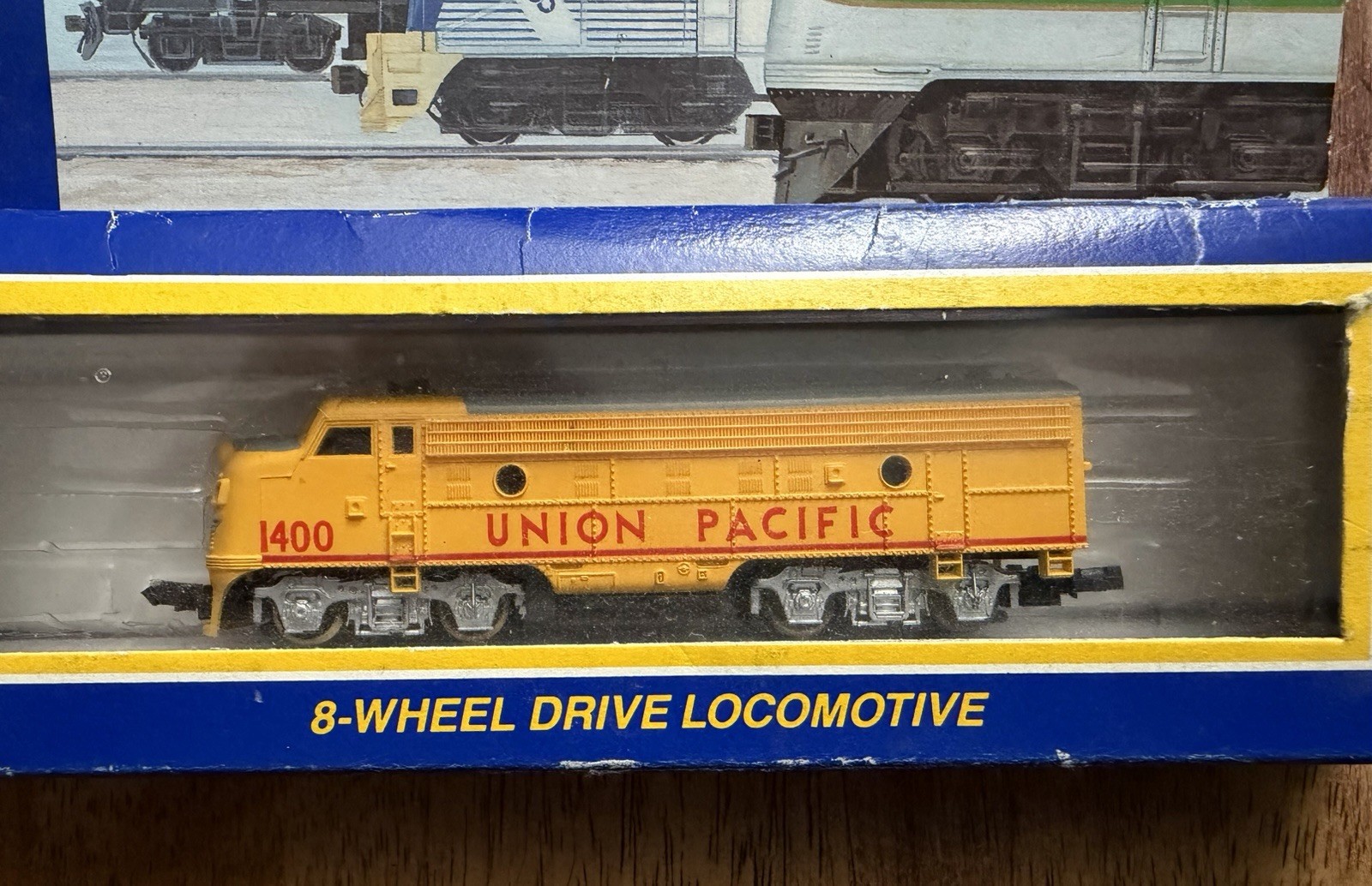 Life-Like Union Pacific #1400 F7 N Scale 1:160 Diesel DC Analog Bo-Bo 7752
