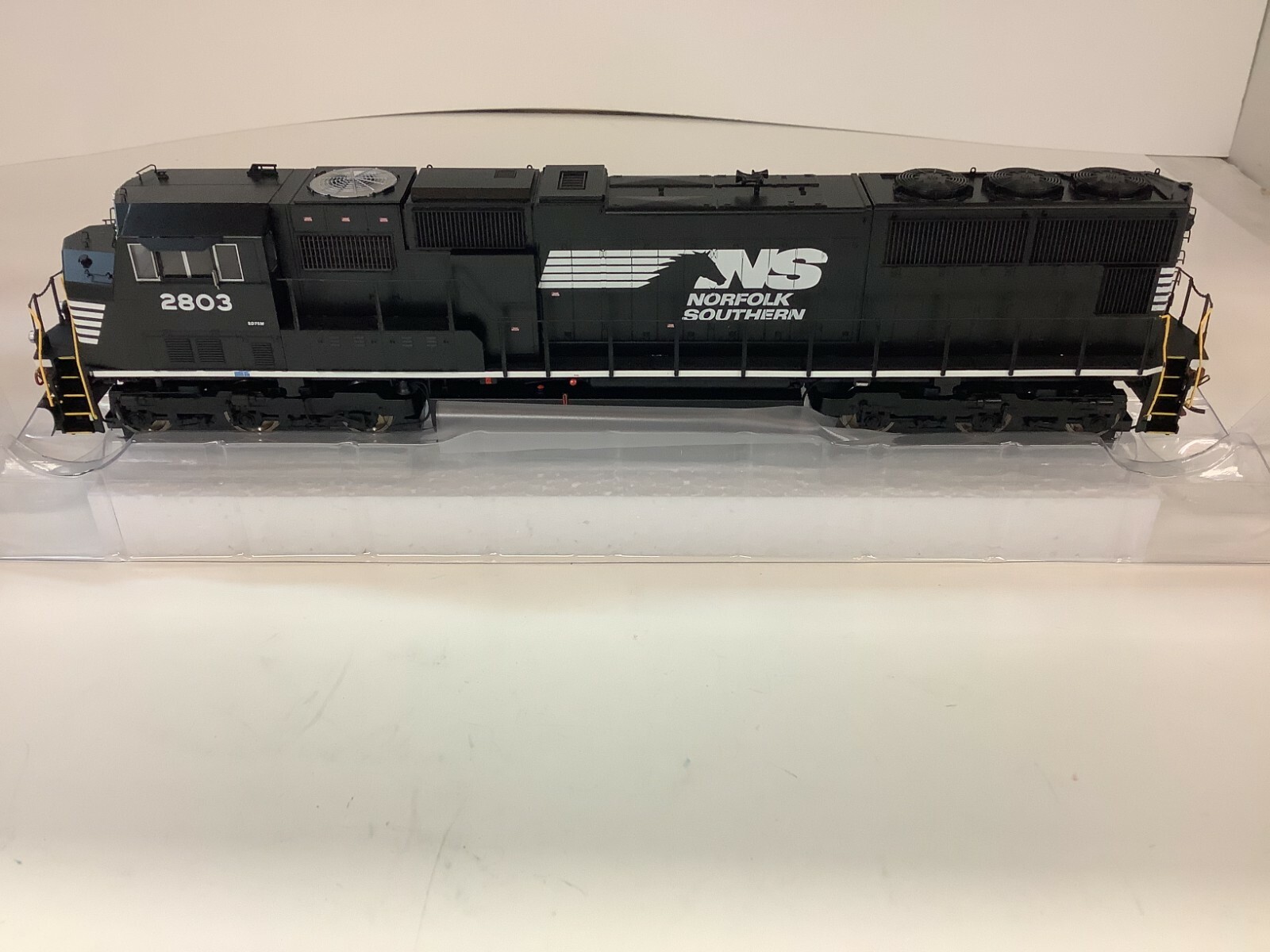Athearn Genesis #G70546 HO scale “NS” DCC & Sound READY SD75M Rd. #2803
