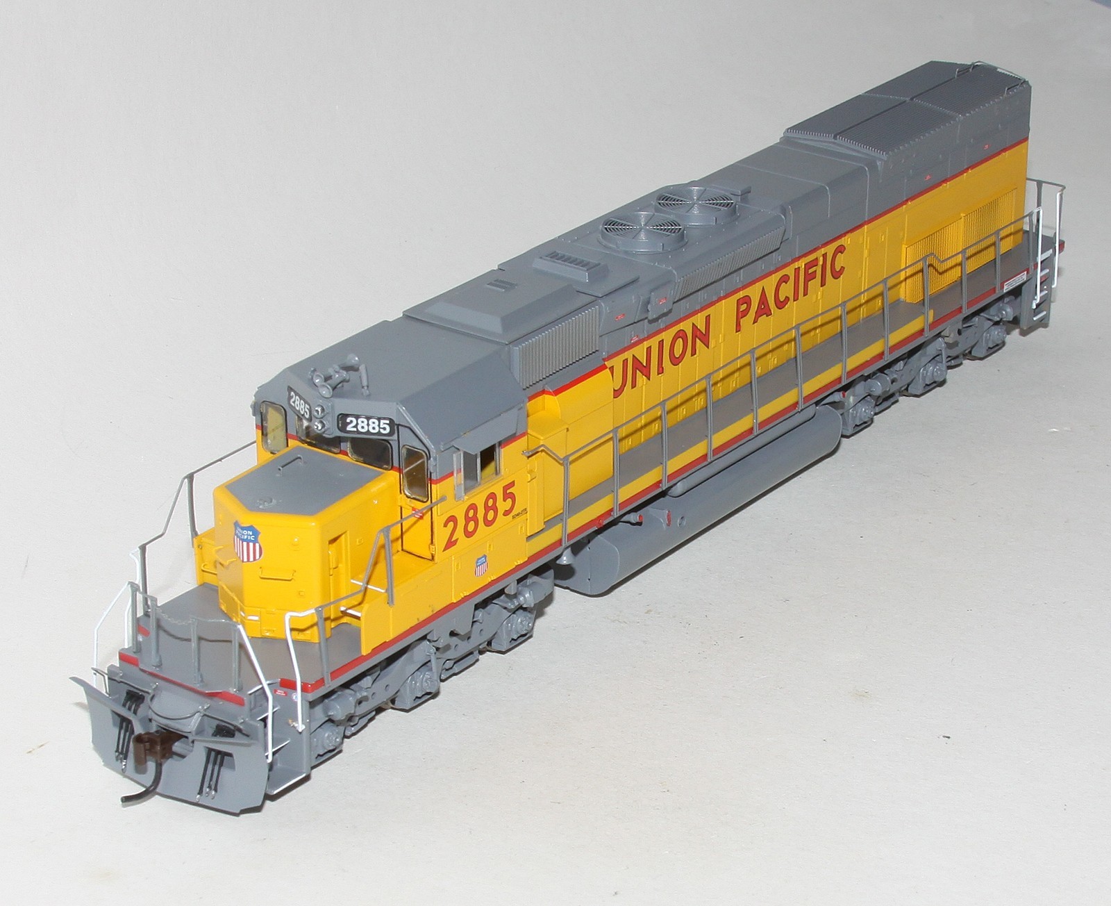 Athearn RTR SD40T-2 Union Pacific UP 2885 DCC Ready HO Scale