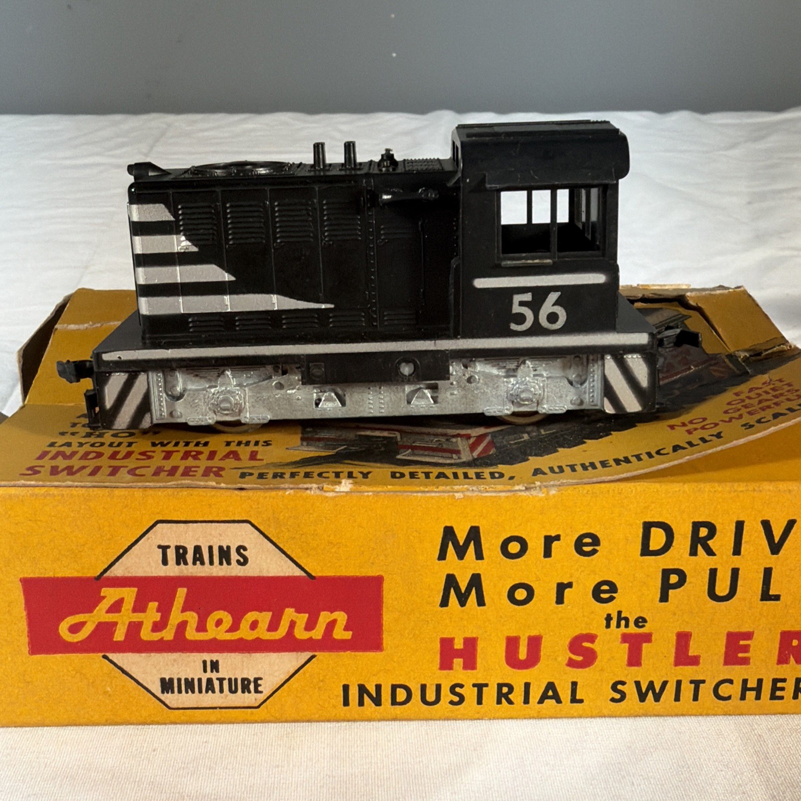 Athearn HO hustler industrial switcher 199-4:95 Cab #56 With Original Box