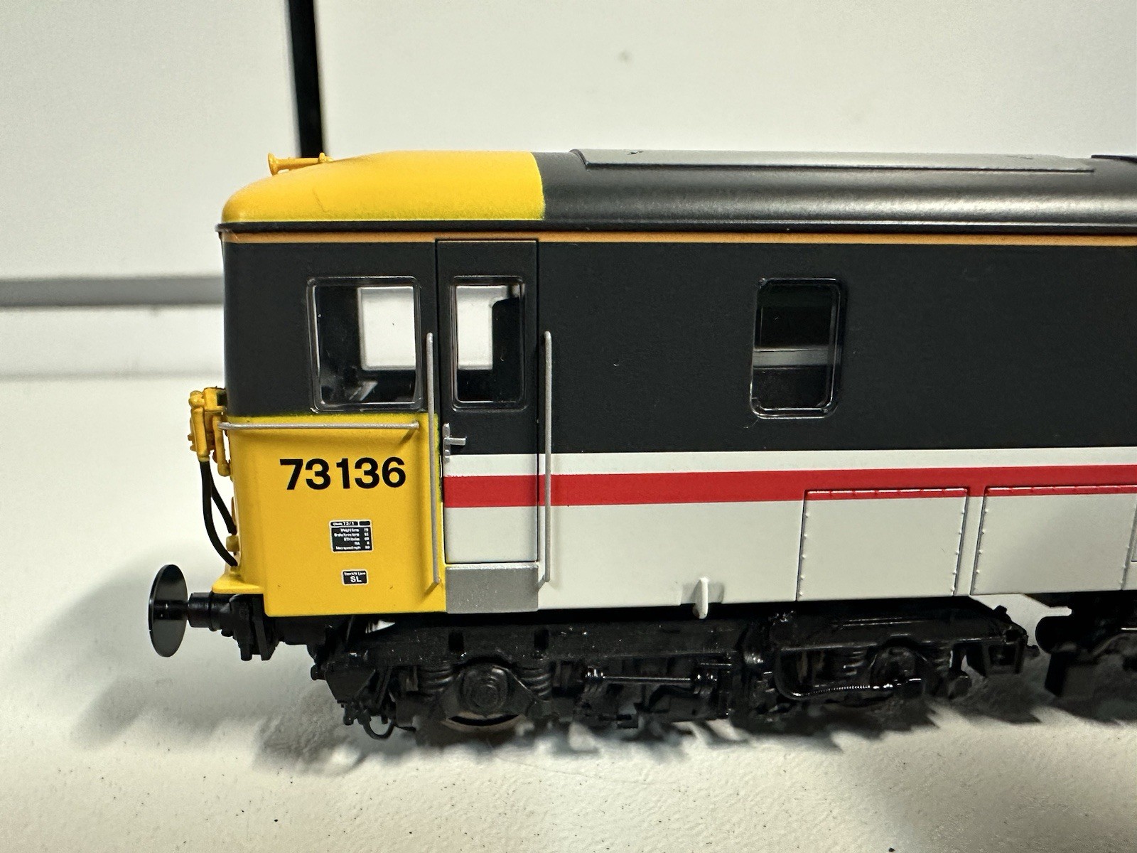 DAPOL 4D 006 020 CLASS 73 136 BR INTERCITY DIESEL LOCOMOTIVE DCC FITTED BOXED