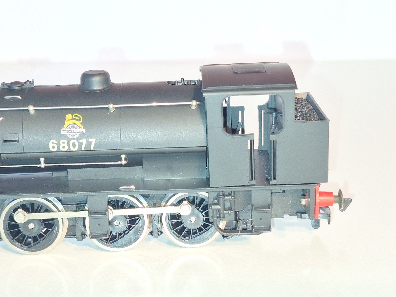 Dapol D350 BR Tank Loco 68077. New Old Stock. Mint Cond.2 Rail DC Boxed.OO Scale