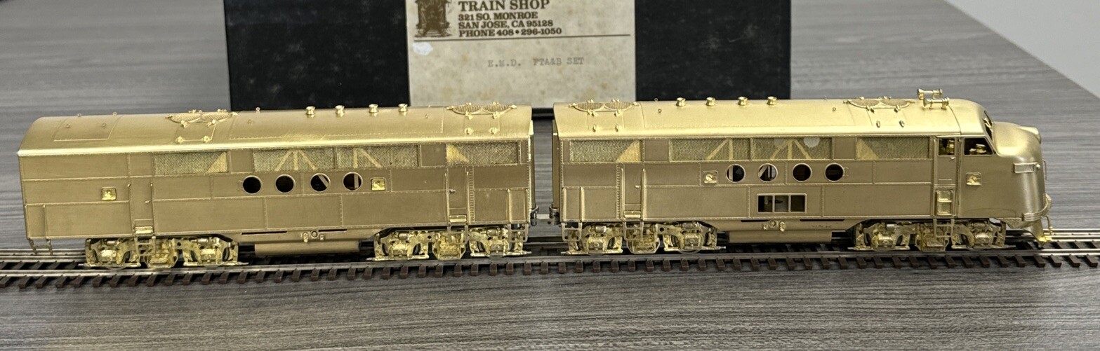 The Train Shop HO Brass E.M.D. FT A&B Diesel Locomotive Set – MINT & Unpainted!