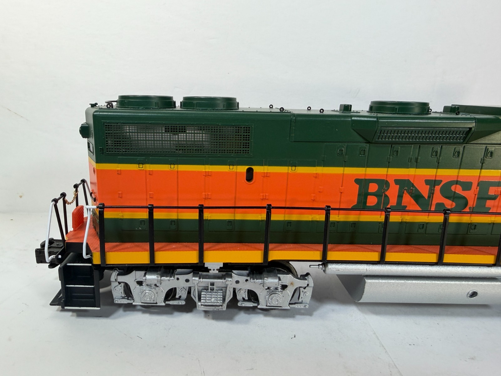 K-Line BNSF GP38-2 Diesel Engine K2411-2099 O Gauge Locomotive w/ Box & Manual