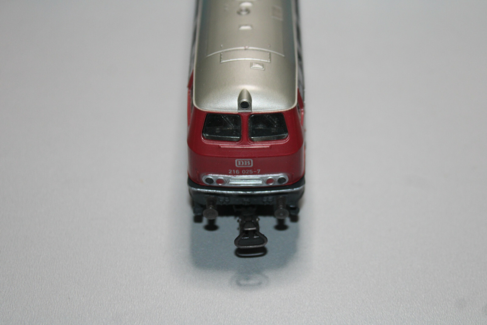 Märklin 3075 Diesel Locomotive Series 216 025-7 Gauge H0 OVP