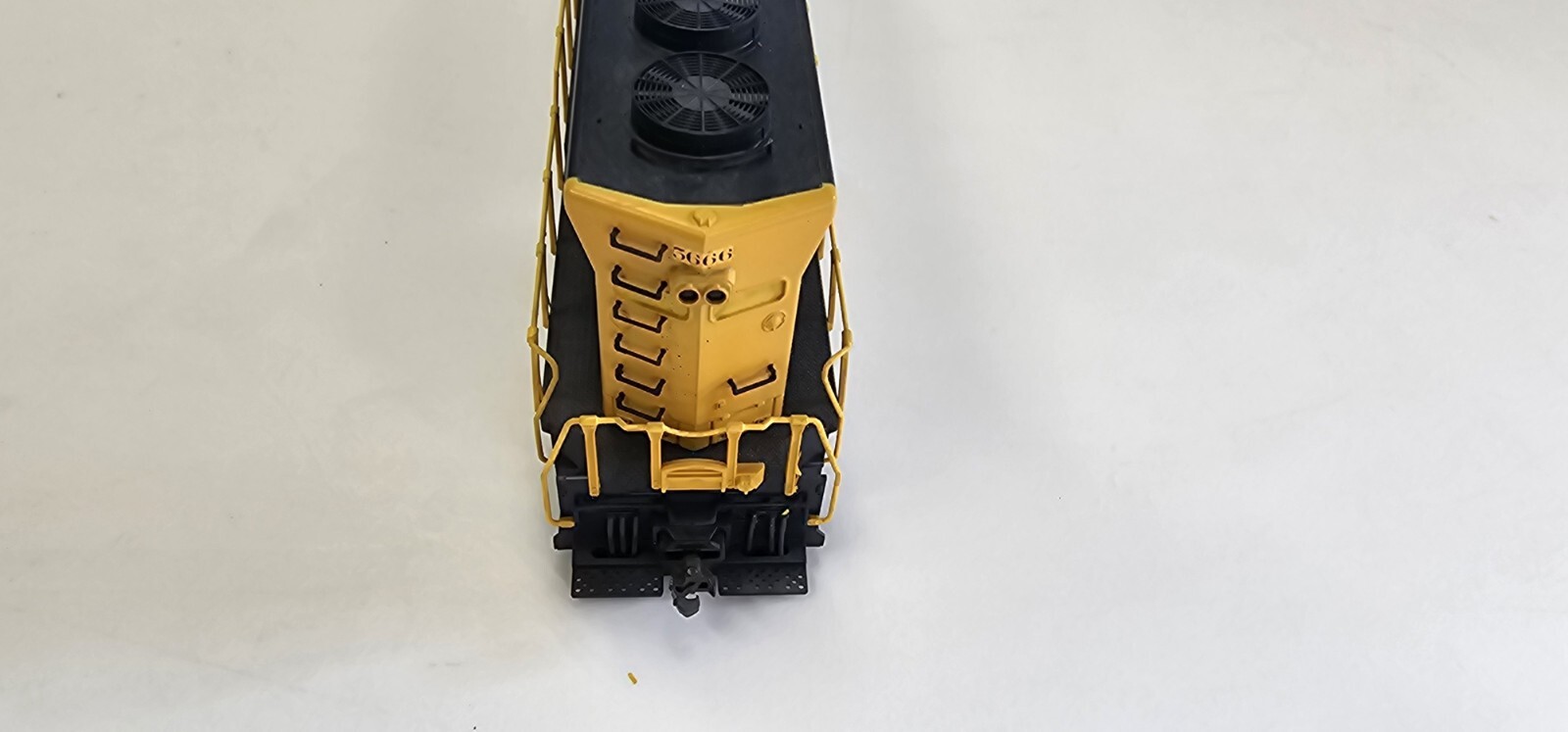 KATO – HO Scale – EMD SD45 Wisconsin Central Markings EX Santa Fe