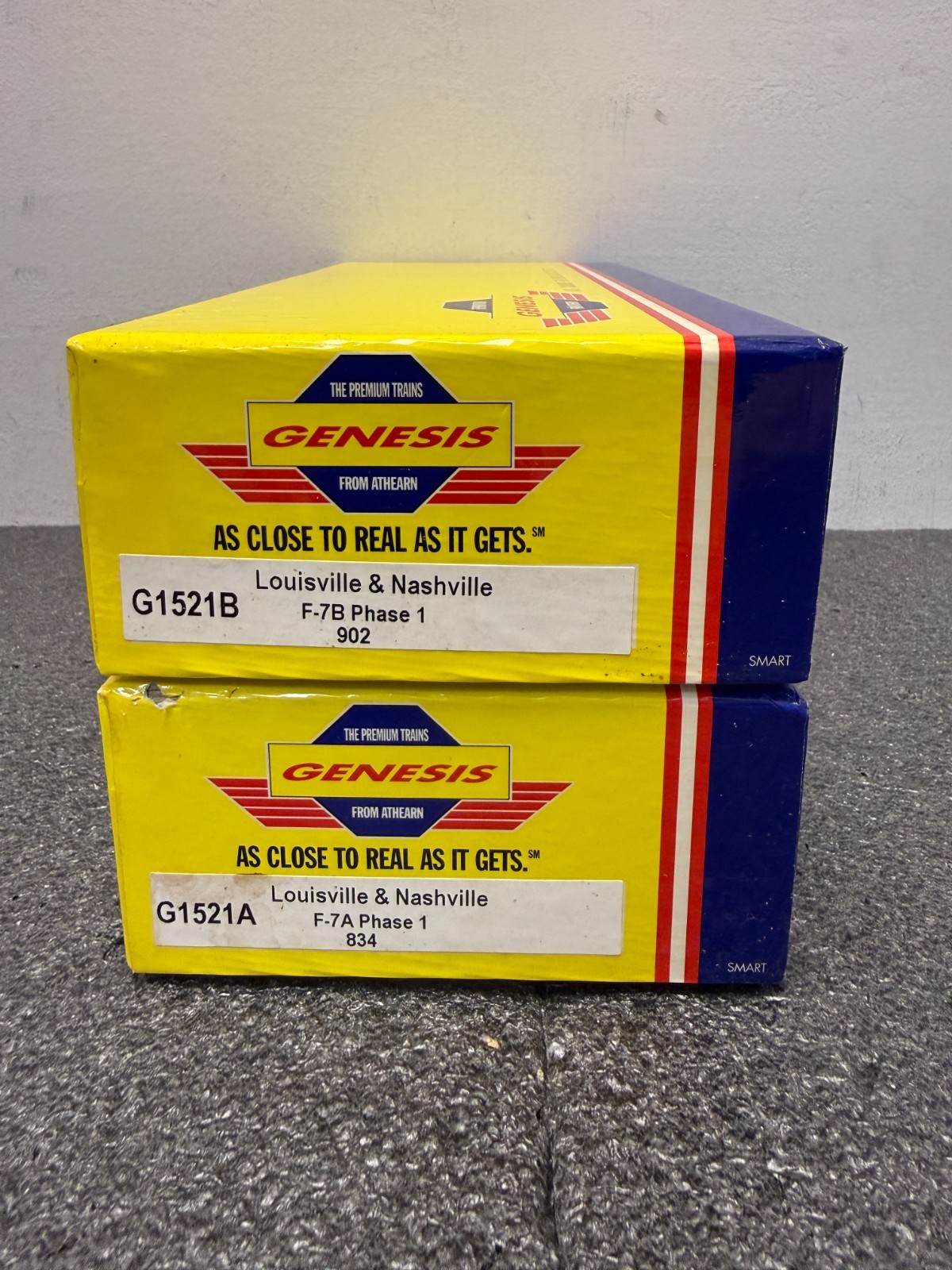 Athearn HO G1521 L & N EMD F7A/F7B Phase 1 Diesels 834 & 902 – DCC Ready
