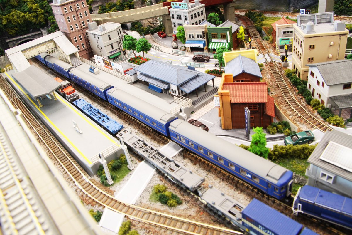 Rokuhan Z gauge T017-1 24 series Hokutosei JR East/Hokkaido formation Basic 7car