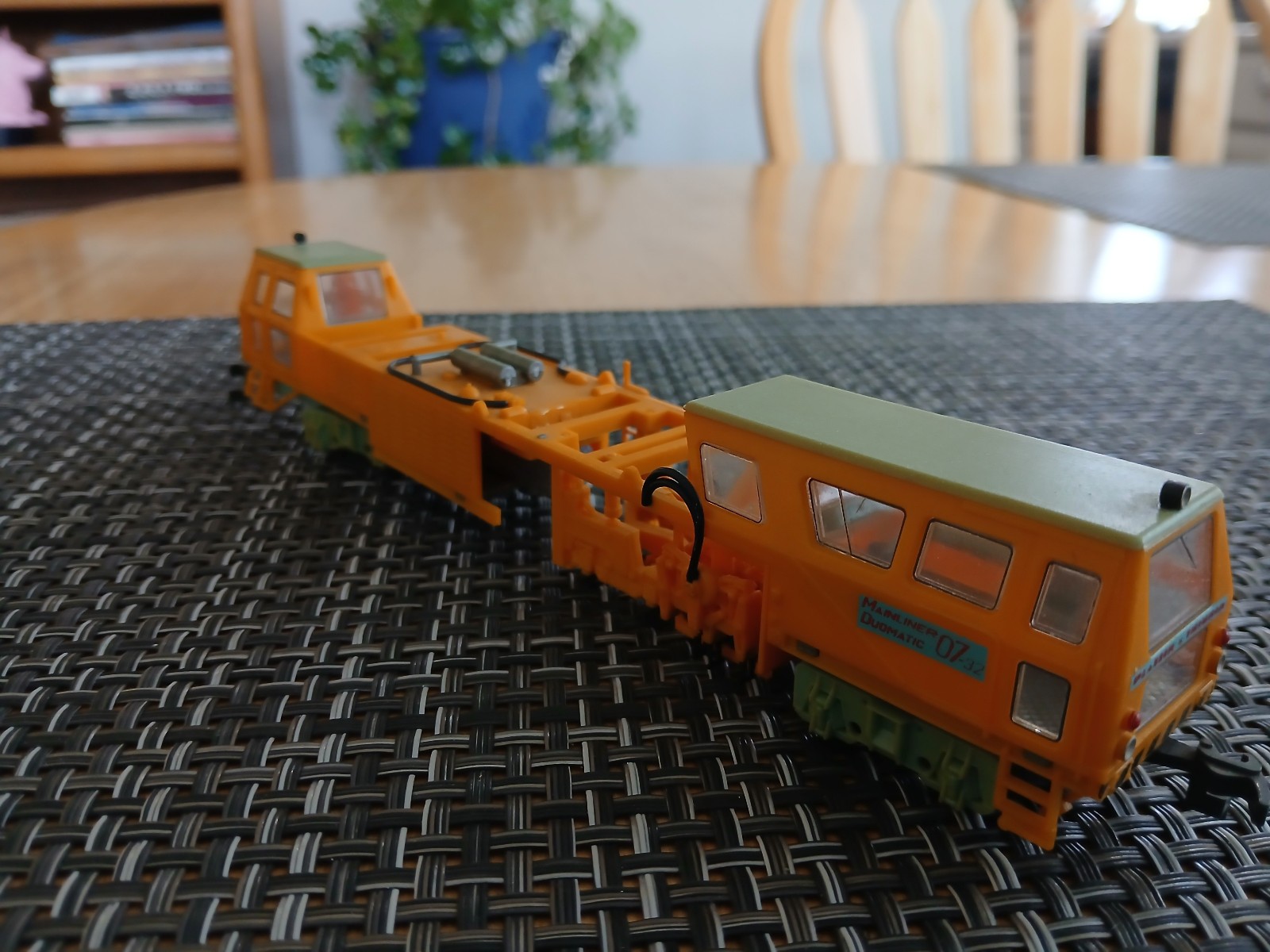 Rare Vintage Liliput #38010 HO Mainliner Duomatic Track Maintenance Car 07-32