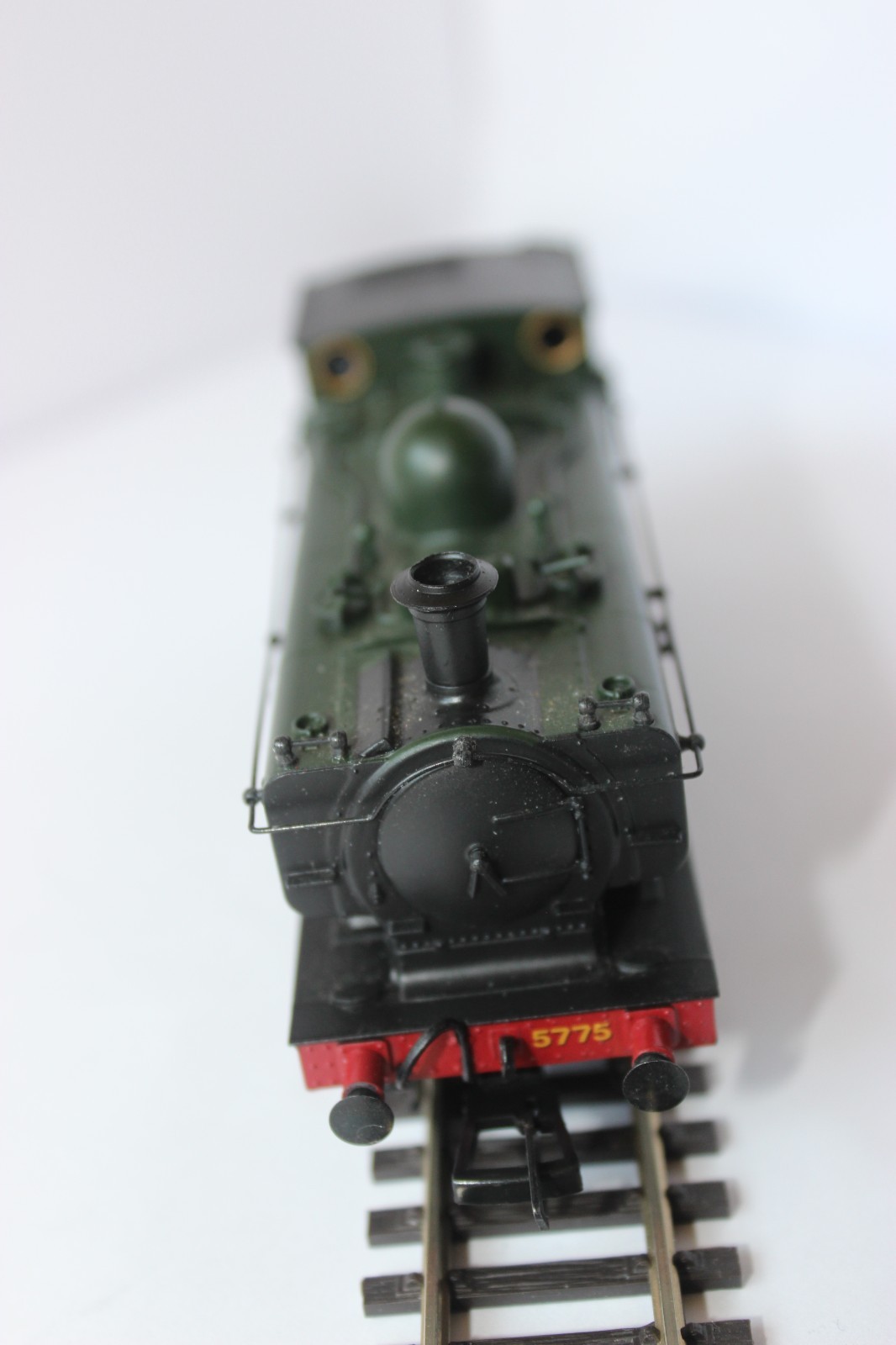 Bachmann 32-215 Class 57XX GWR Green Pannier Tank 5775 – Boxed