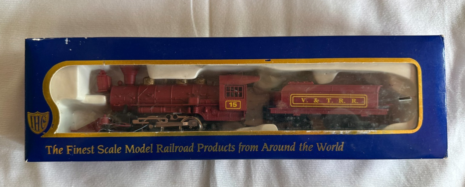 IHC Virginia & Truckee 8010 0-4-0 Old Timer HO Steam Locomotive (Red) Bcoupler