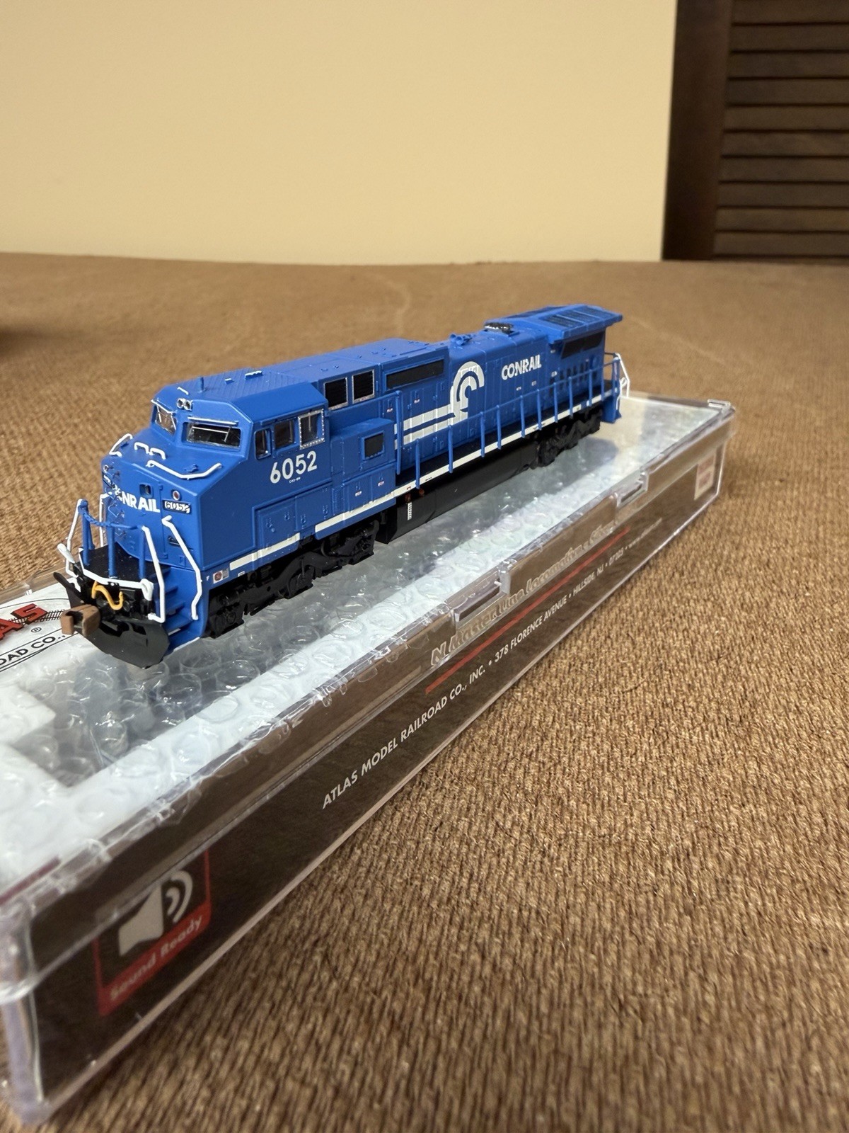N Scale Atlas Conrail C40-8W Super Detailed