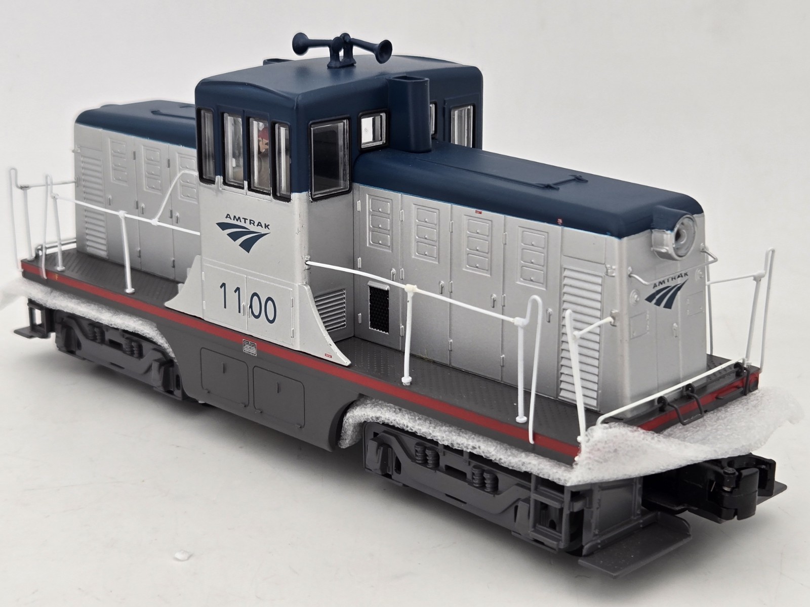MTH 20-20775-1 Amtrak 44 Ton Phase 1c Diesel Engine – Proto 3.0 – NEW – VIDEO