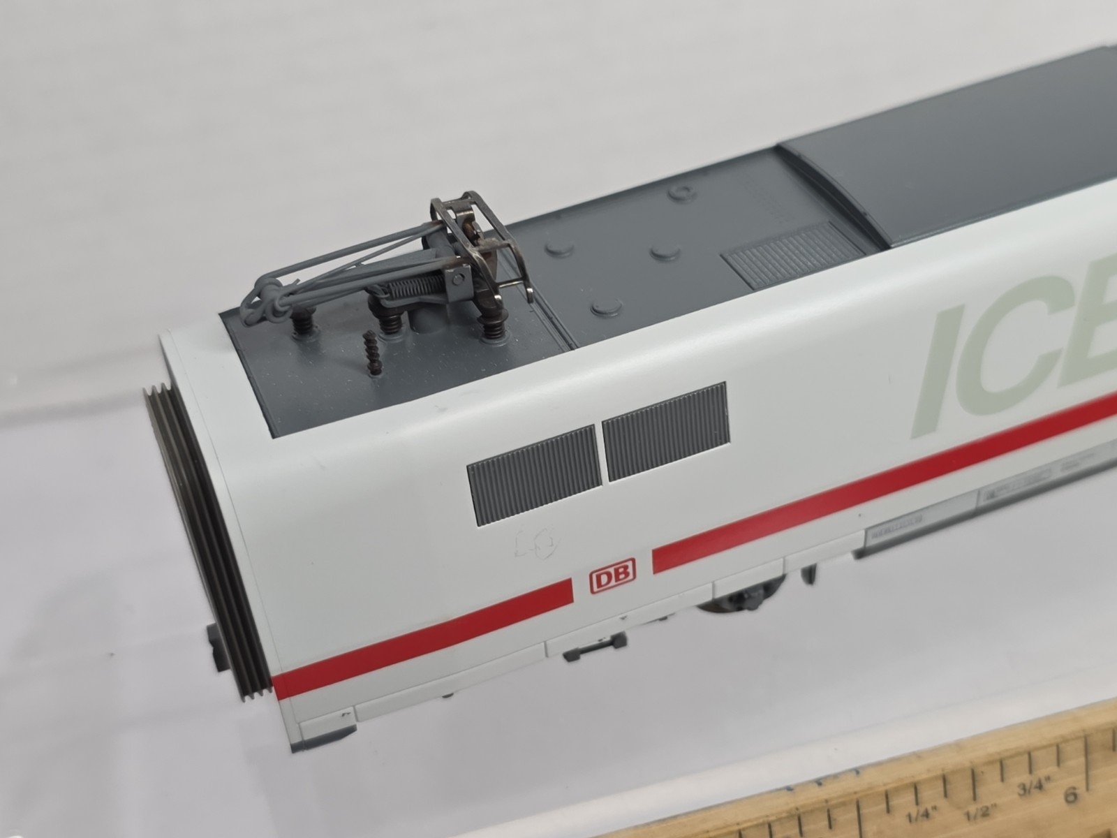 Roco HO Scale 405012-6 Lighted Dummy DB ICE High Speed Bullet Train (B)