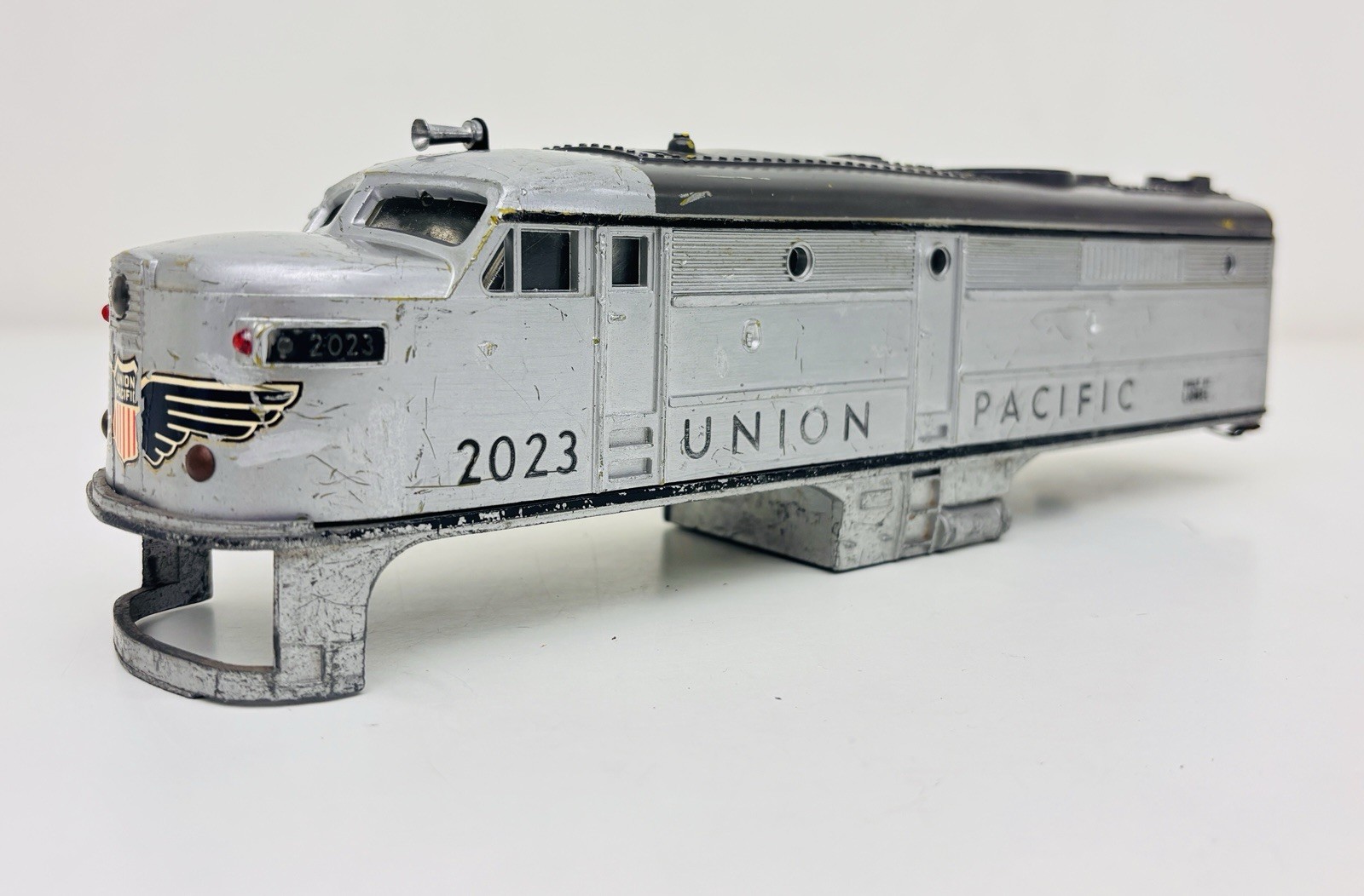 Lionel Postwar Union Pacific 2023 Alco A Diesel **Shell & Frame Only**