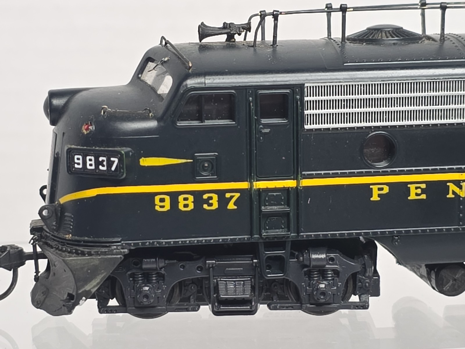 Custom Atlas HO 8309 Pennsylvania PRR 9837 EMD FP-7 A Unit Roof Antennas Runs