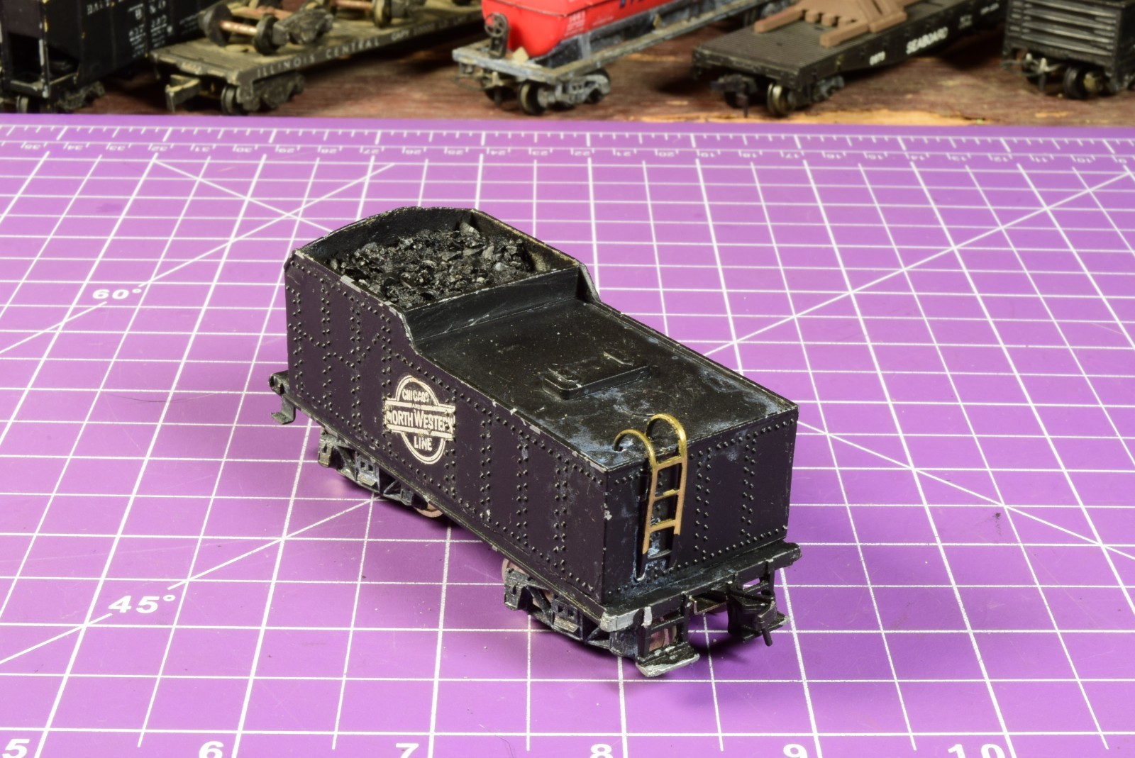 TrkRdy 6.2 oz die cast square tender, Chicago Northwest Line. brass ladder=fancy