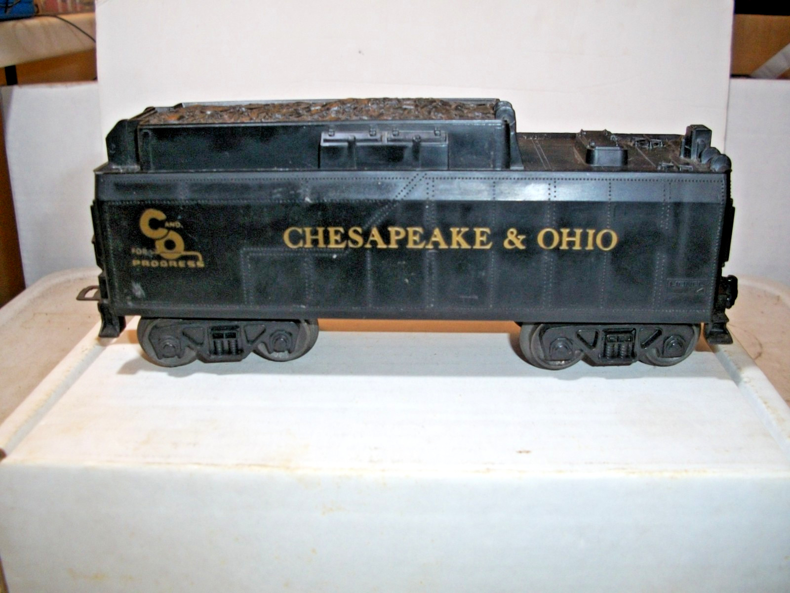 LIONEL CHESAPEAKE & OHIO O GAUGE WHISTLE COAL TENDER WORKS FINE