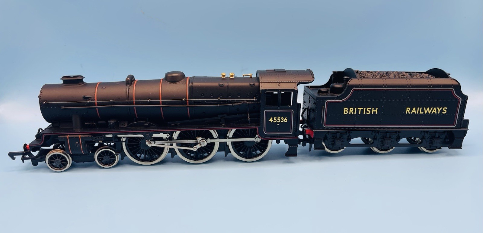 Mainline OO Gauge 4-6-0 Rebuilt Patriot Class 6P Locomotive, BR Black, LNIB