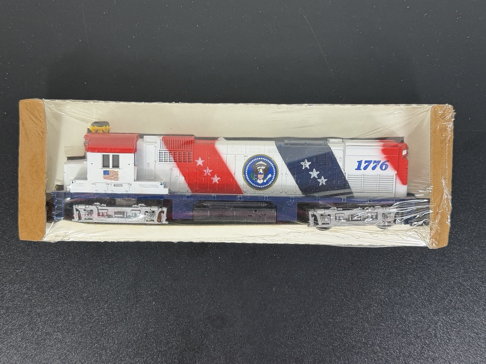 NEW NOS Tyco 1776 Alco 430 Powered Lighted Diesel Spirit Of 76 w/ Caboose & Car