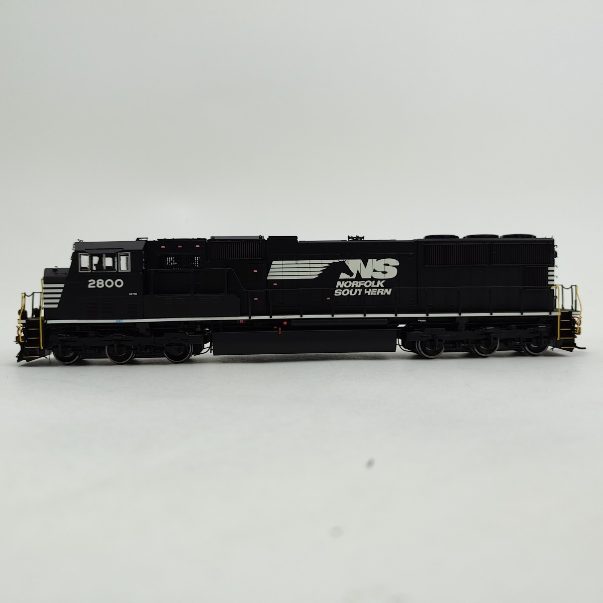 Athearn Genesis HO Norfolk Southern #2800 SD75M Sound Diesel Locomotive G69315