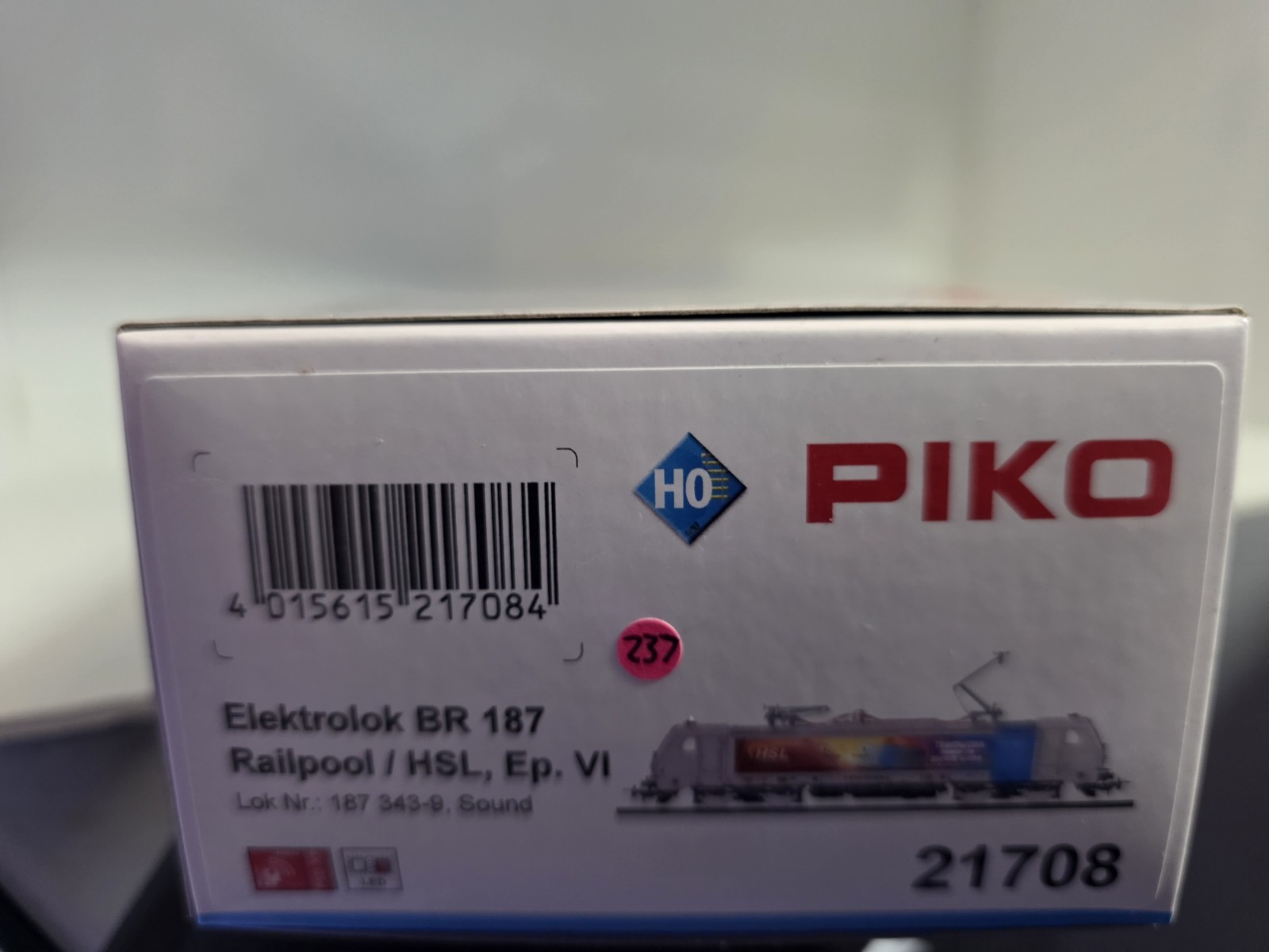 Piko Railpool BR 187 Electric Locomotive 21708 HO Scale DCC Sound