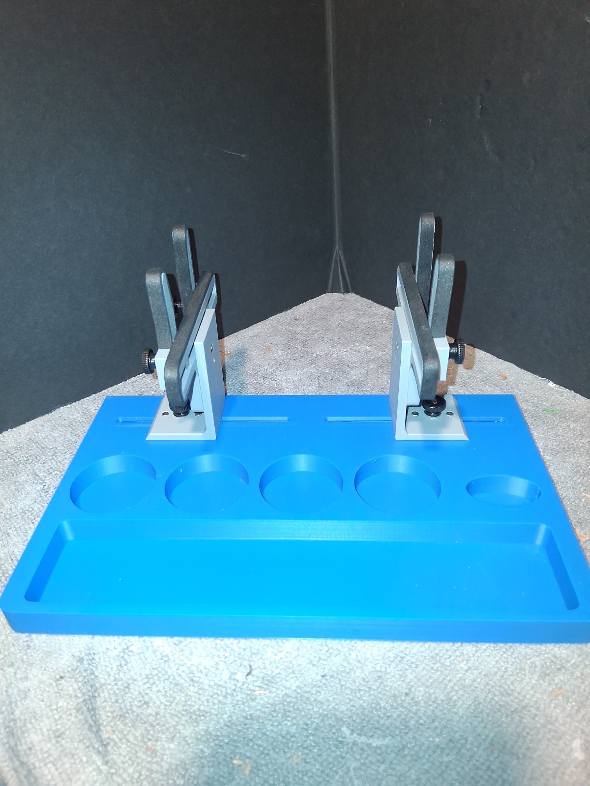 n scale locomotive and rolling stock repair workstation