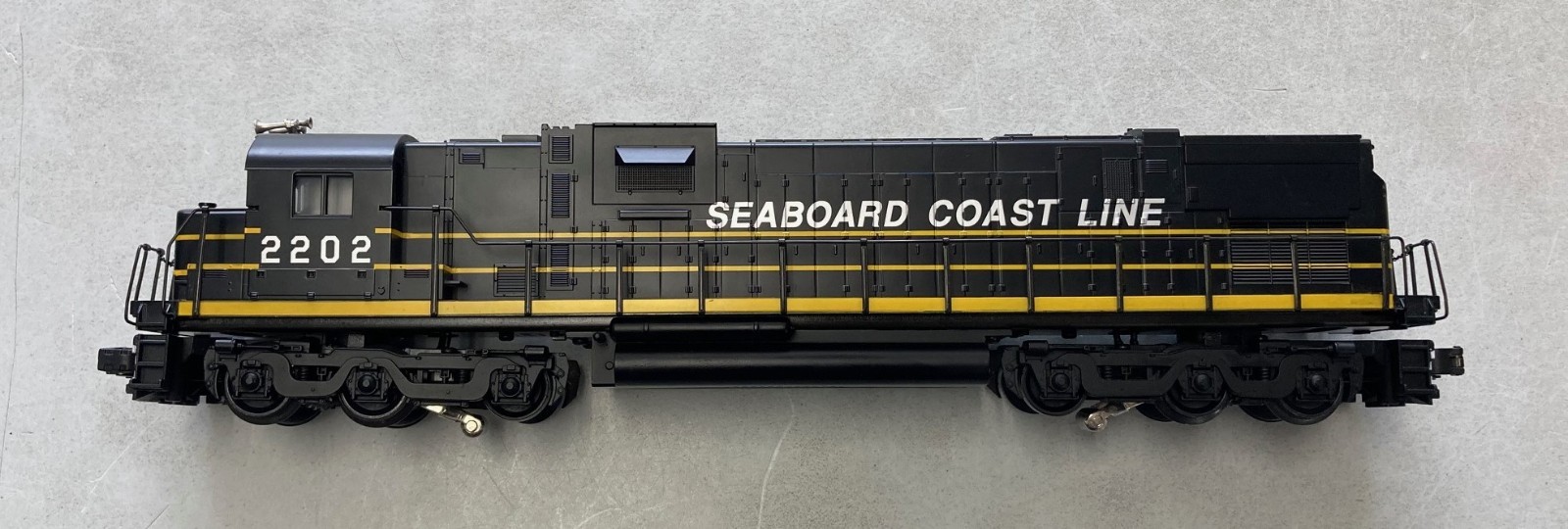 Weaver Seaboard Coast Line ALCO C-628 Diesel Locomotive #2202 O-Scale-No Box