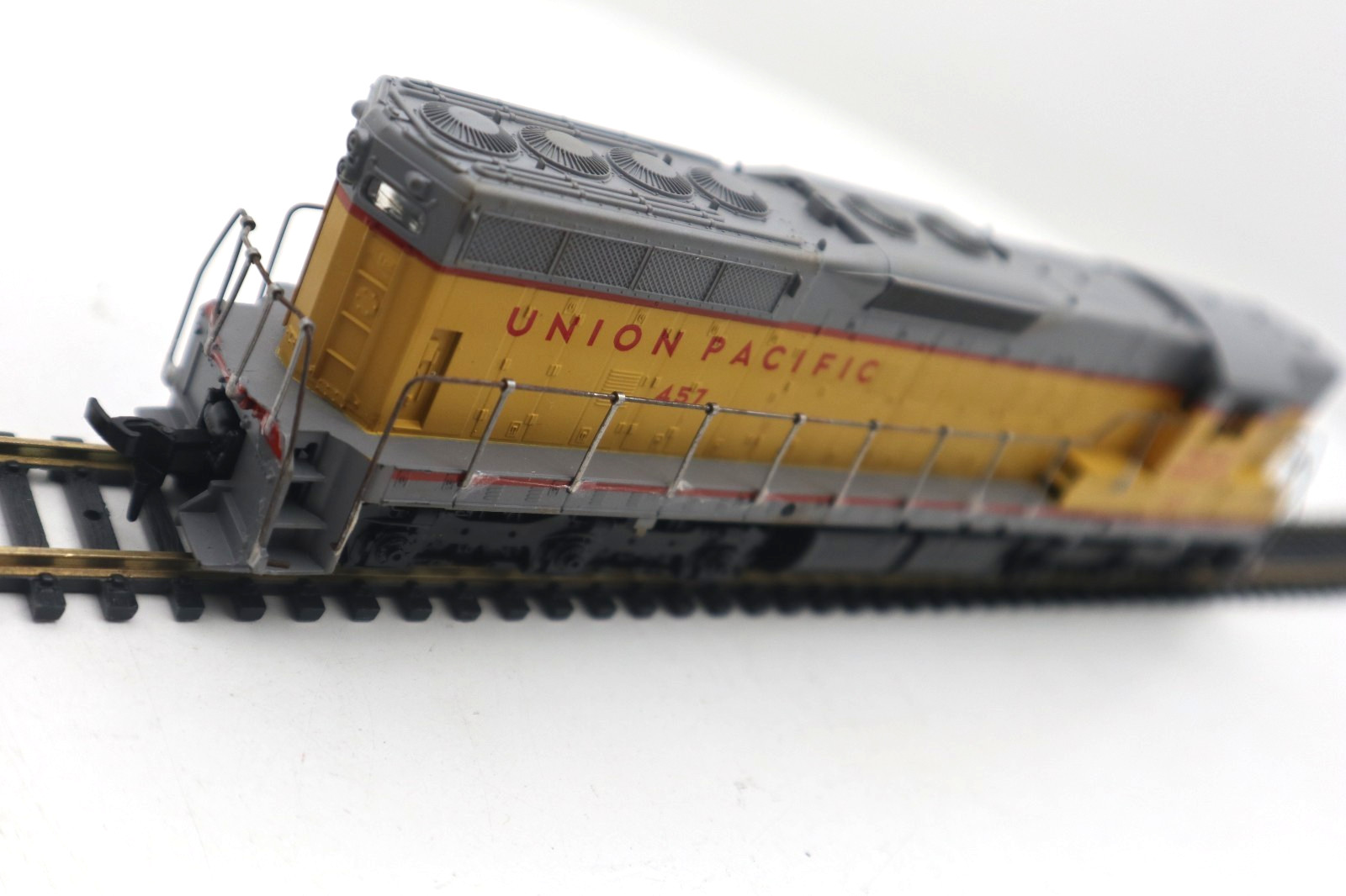 Vintage Athearn, HO, 3806, Union Pacific, SD-9, Diesel Engine, #457 C-7 EX/OB
