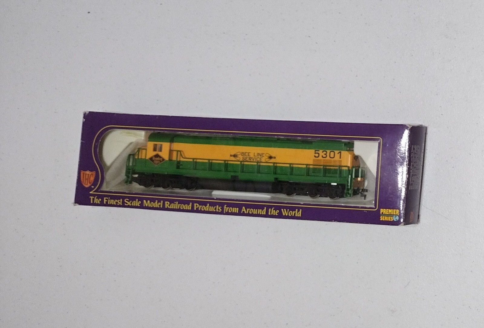 IHC Premier Series #23275 Locomotive Alco C-628 RDG Reading Bee Line Service