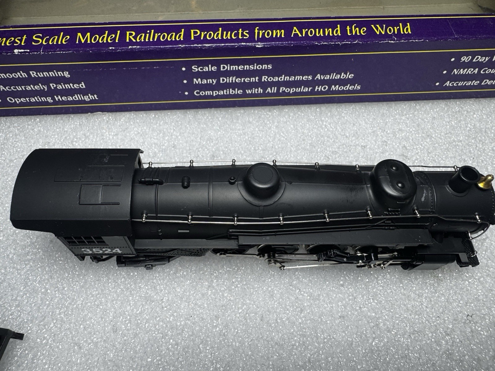 IHC Premier Series Union Pacific 3524 Pacific 2-8-2 HO DC Steam Locomotive