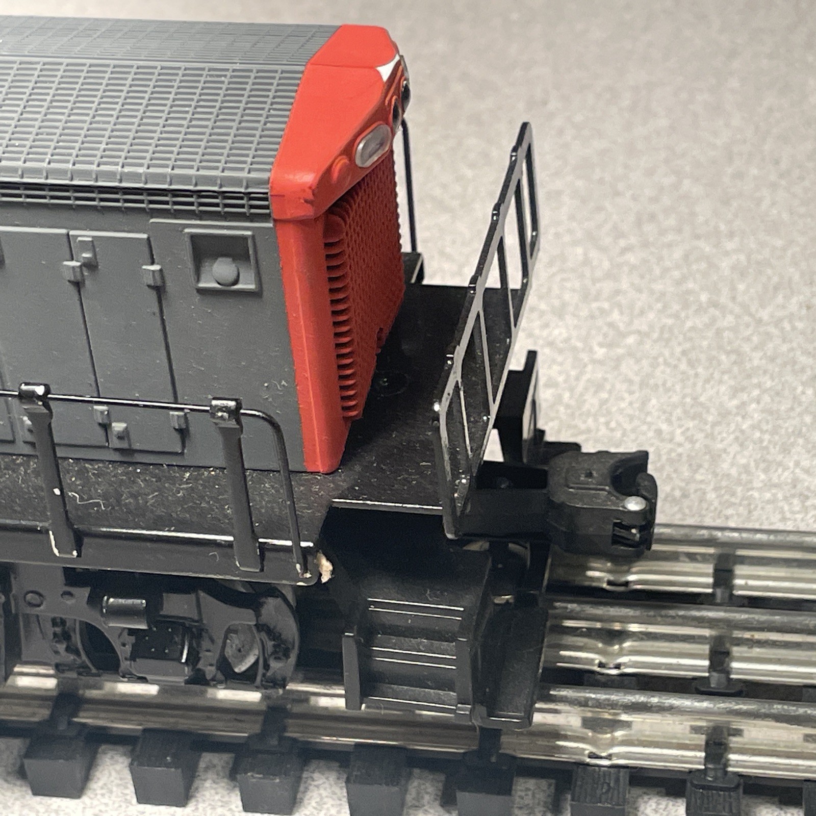 K-LINE O-scale SOUTHERN PACIFIC LOCOMOTIVE #2216 Diesel Engine Train Nice!!