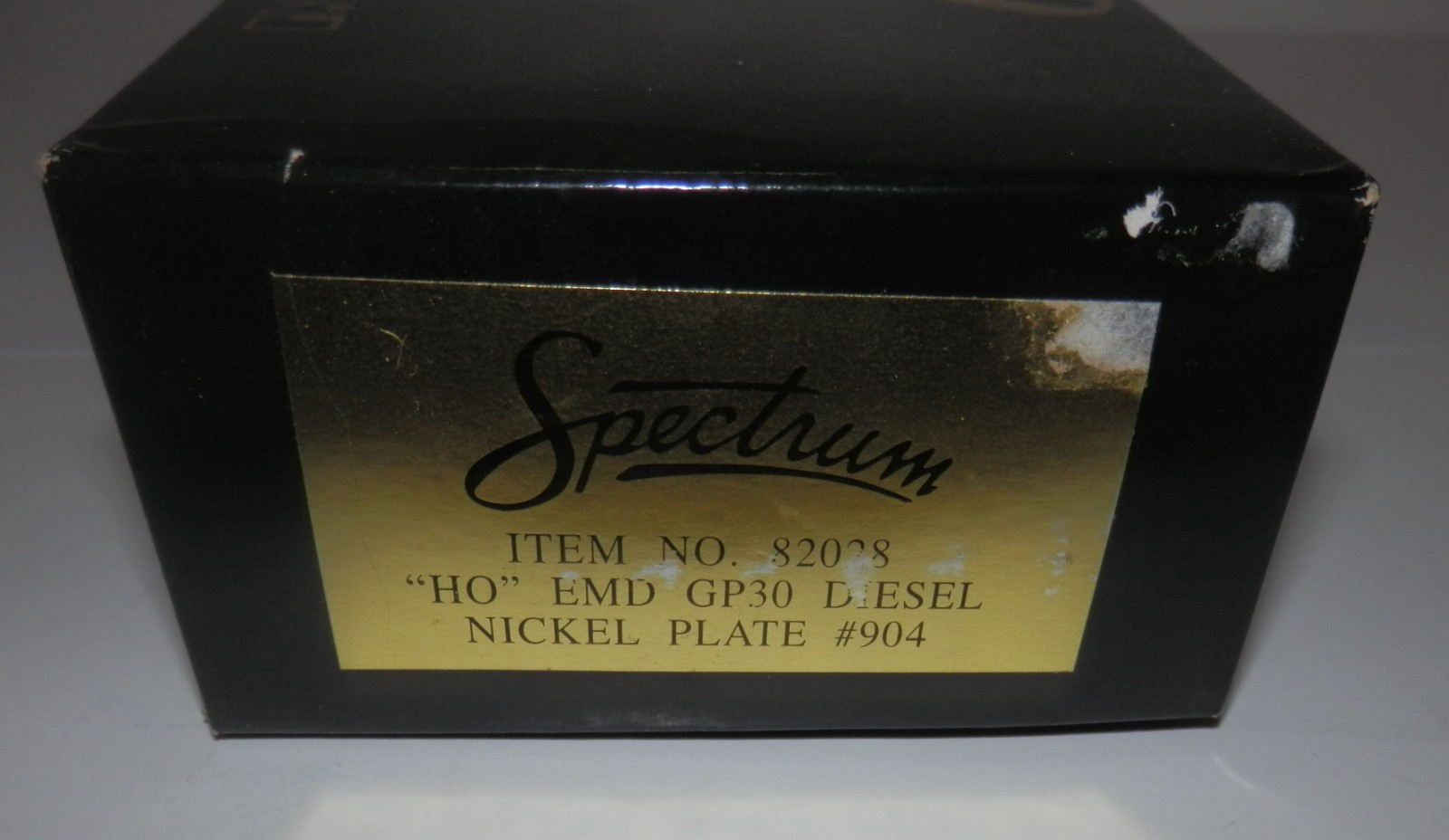 Spectrum HO Scale POWERED Nickel Plate Road 904 EMD GP30 Diesel #82028