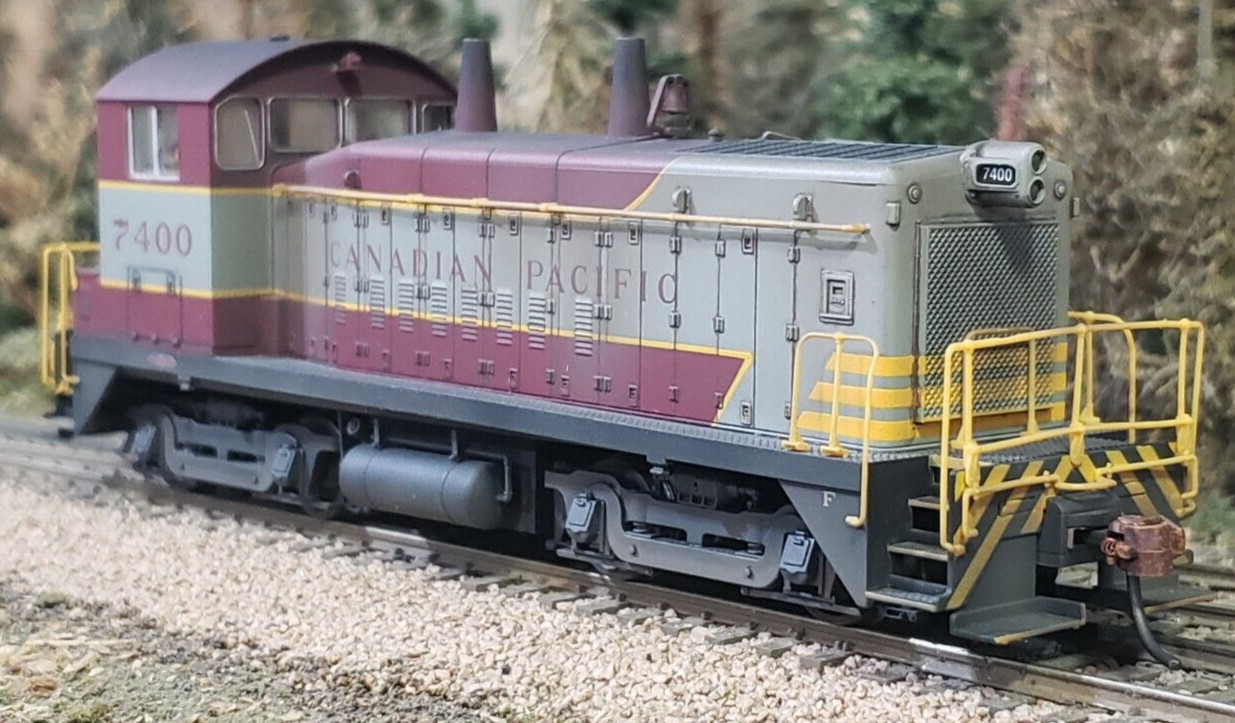 Life-Like/Proto HO Scale Canadian Pacific (CPR) SW9 Diesel Loco Custom Weathered
