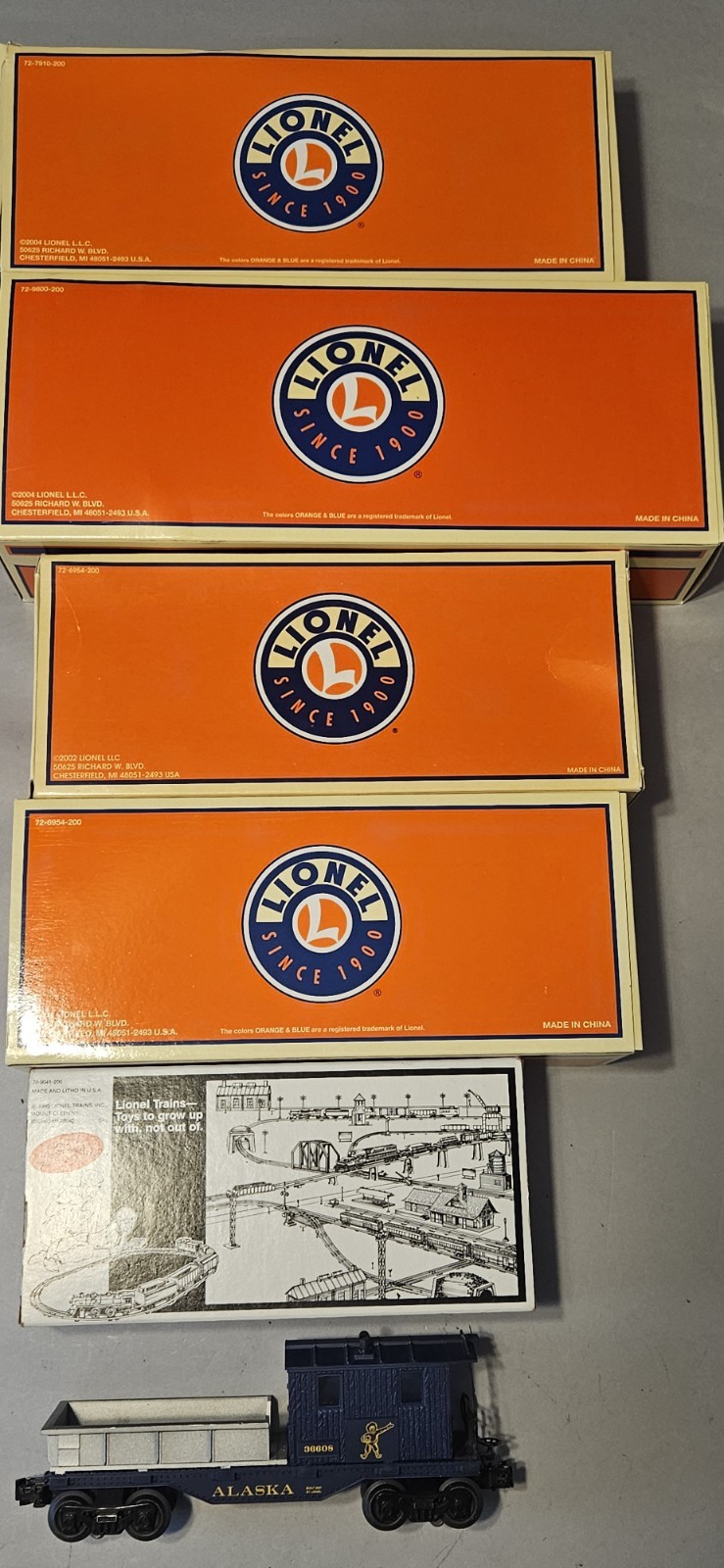 6 ALASKA Lionel Trains ~ Gondola, Bunk,3 Dome, Flatcar & 2 Caboose ~ XS229