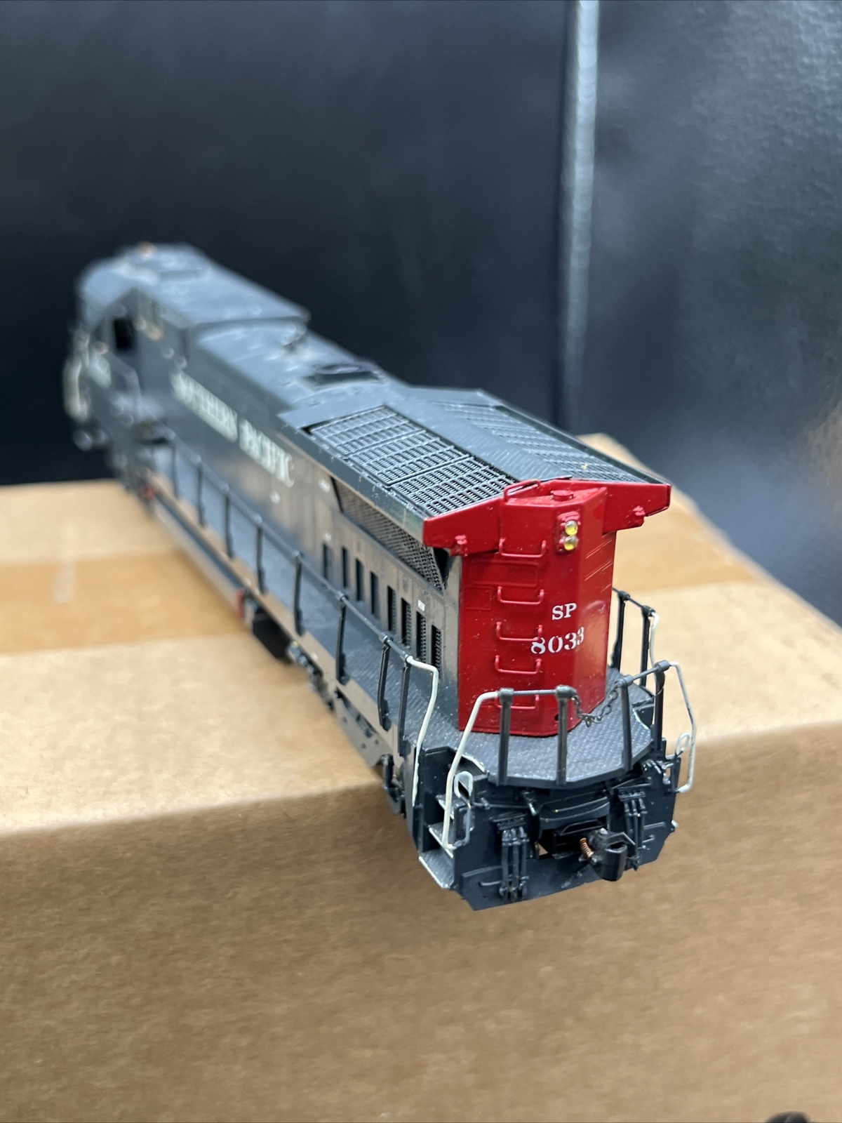 Overland Models HO Scale BRASS SP Dash 8 B39 Southern Pacific 8033 OMI-5134