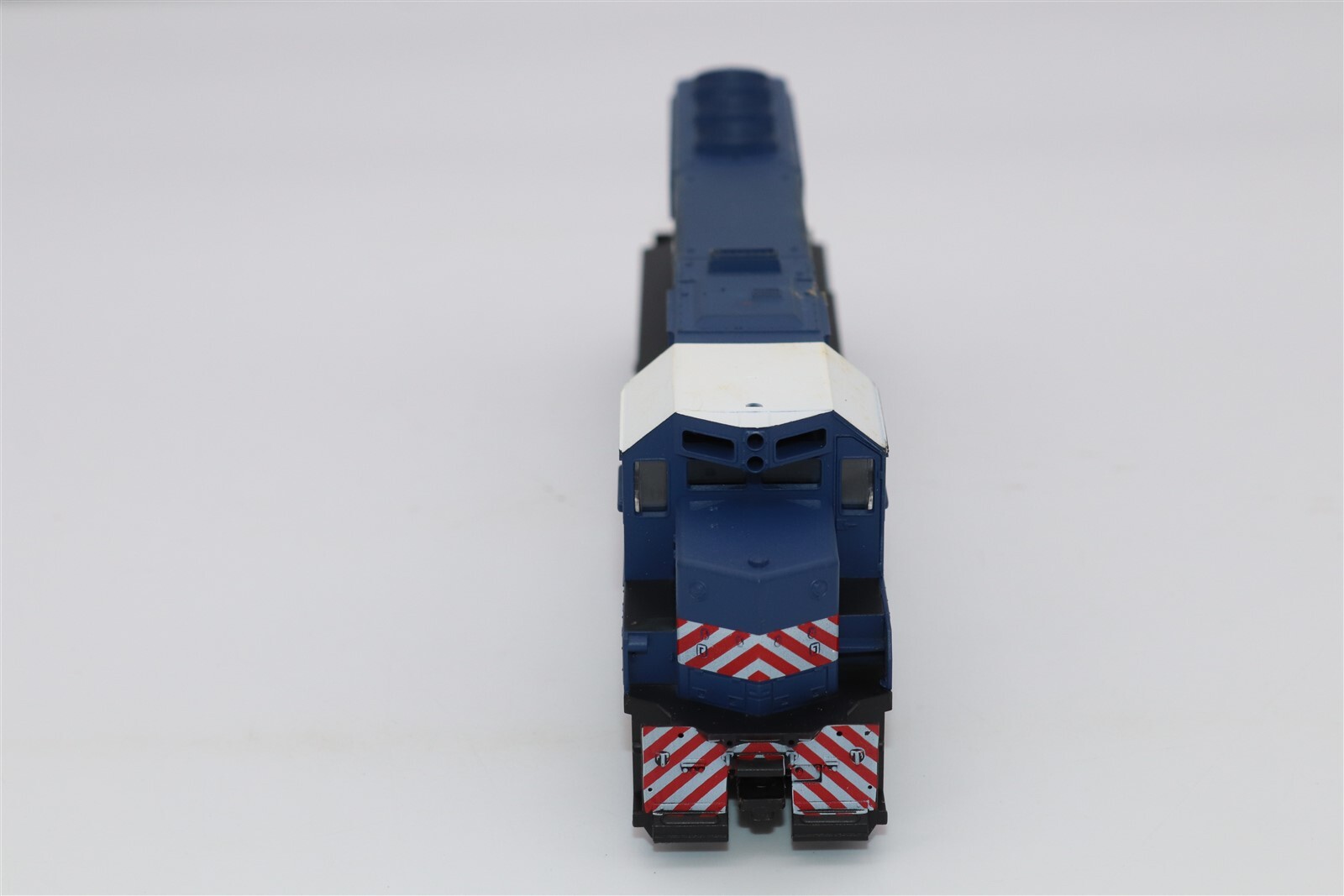 ATHEARN HO SCALE – LOCOMOTIVE – 04718 – GP40-2 POWERED FLORIDA EAST COAST – #426