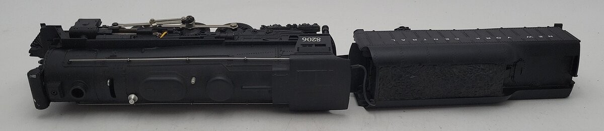 Lionel 6-8206 O Gauge New York Central Hudson 4-6-4 Steam Locomotive & Tender
